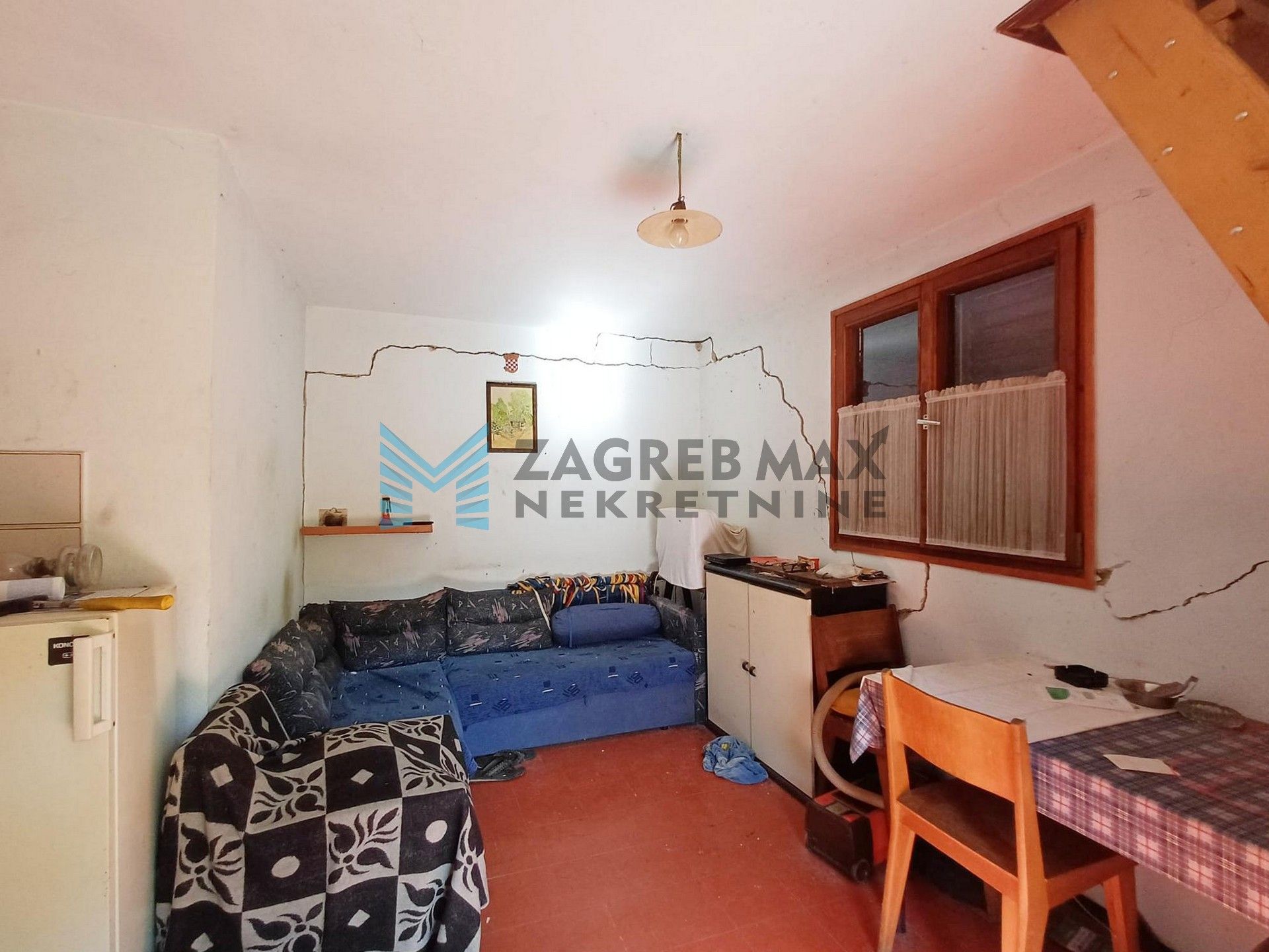 Zagreb - TOMAŠNICA - kuća za odmor uz rijeku Dobru - prilika za investiciju