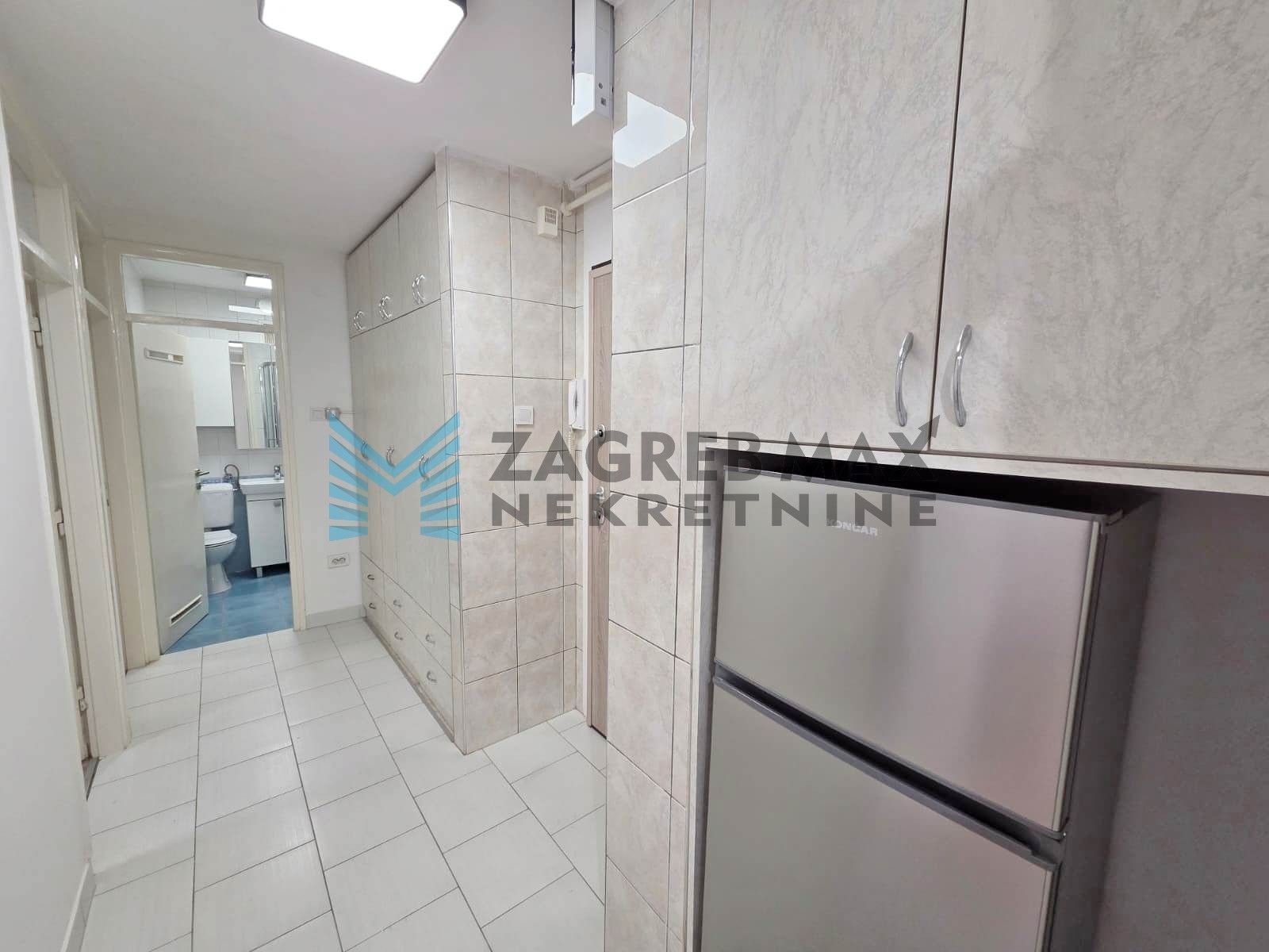 Zagreb - DUBRAVA - Vile Velebita - 3-soban, 1. kat, klima, 55 m2