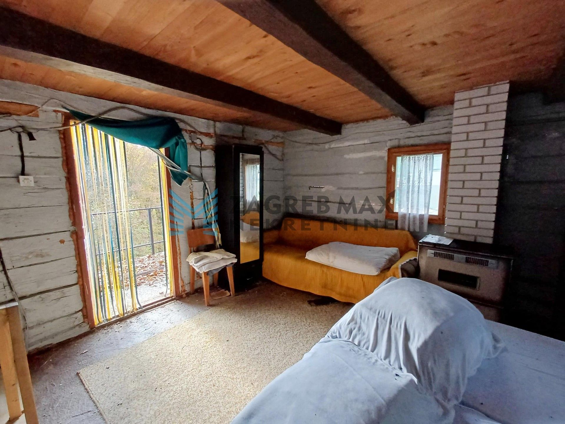 Zagreb - TOMAŠNICA - kuća za odmor uz rijeku Dobru - prilika za investiciju
