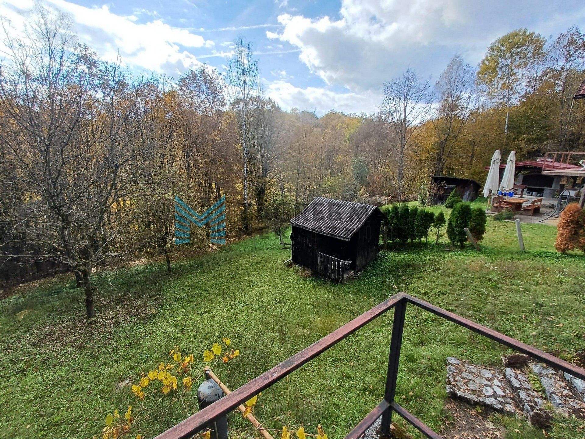 Zagreb - TOMAŠNICA - kuća za odmor uz rijeku Dobru - prilika za investiciju