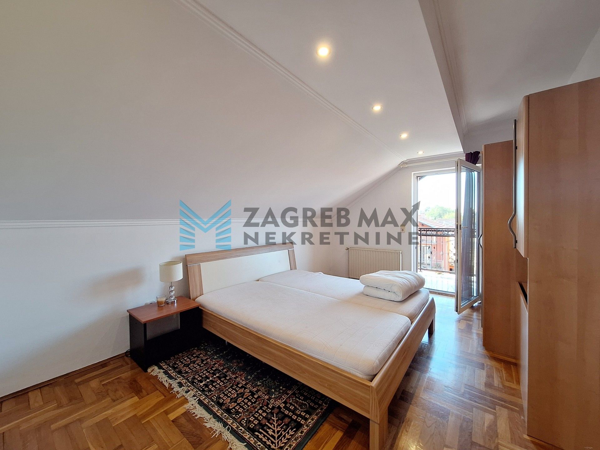 Zagreb - ŽITNJAK - Radnička - kuća s četiri odvojene stambene jedinice