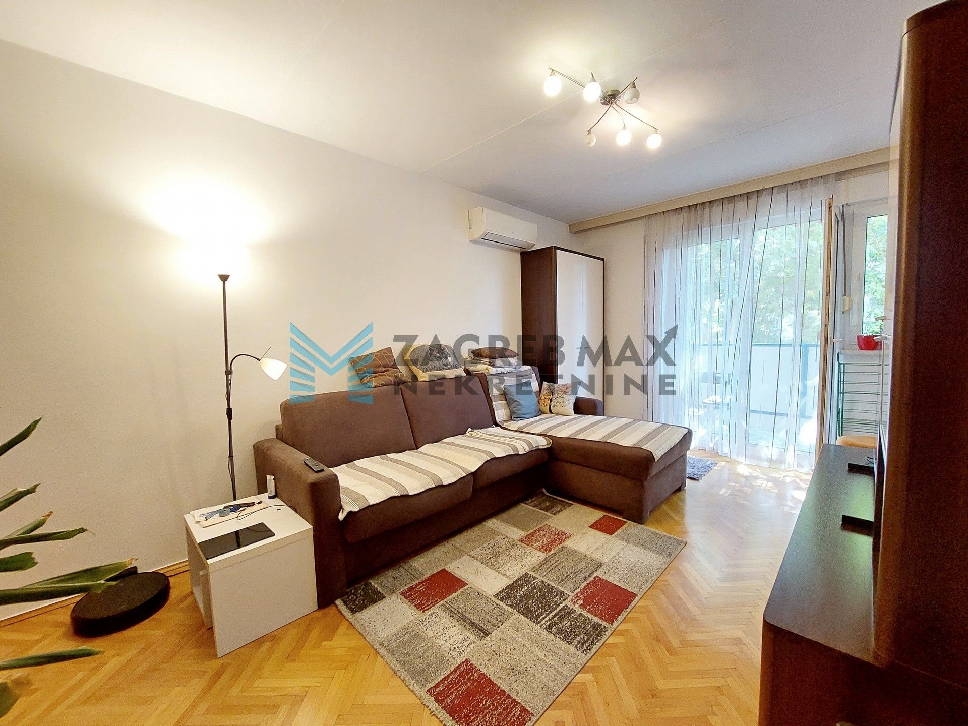 Zagreb - PEŠČENICA - D. Svetice - 2-sobni, balkon, spremište, mirno