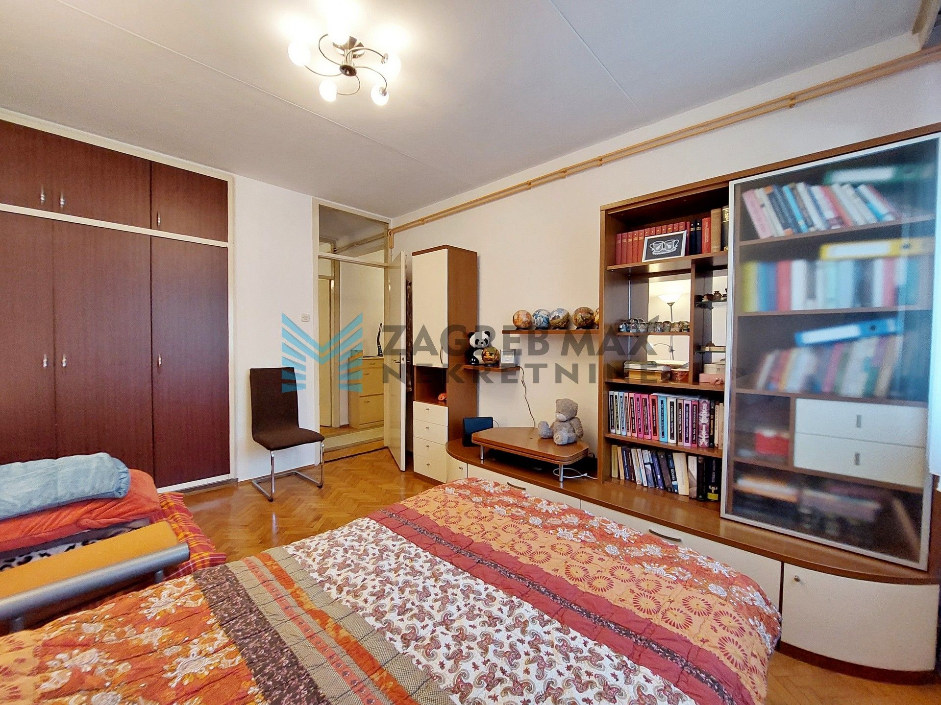 Zagreb - PEŠČENICA - D. Svetice - 2-sobni, balkon, spremište, mirno