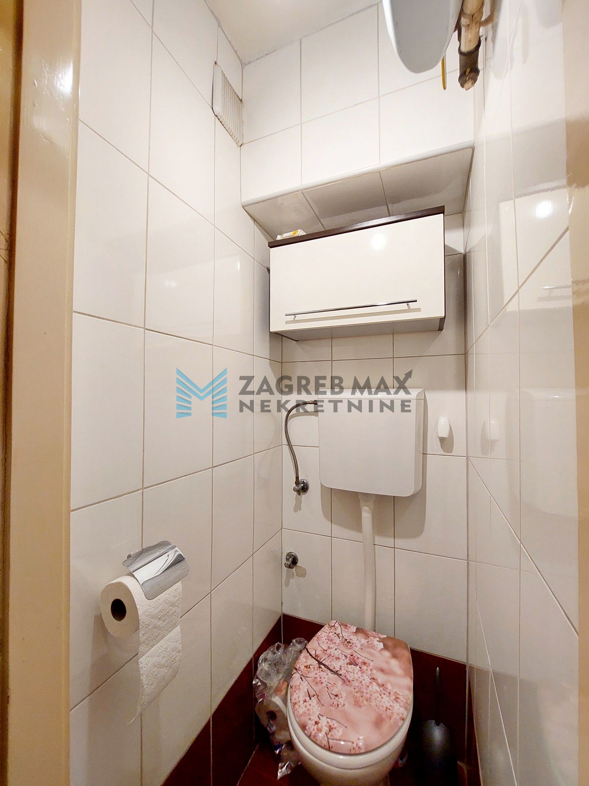 Zagreb - PEŠČENICA - D. Svetice - 2-sobni, balkon, spremište, mirno