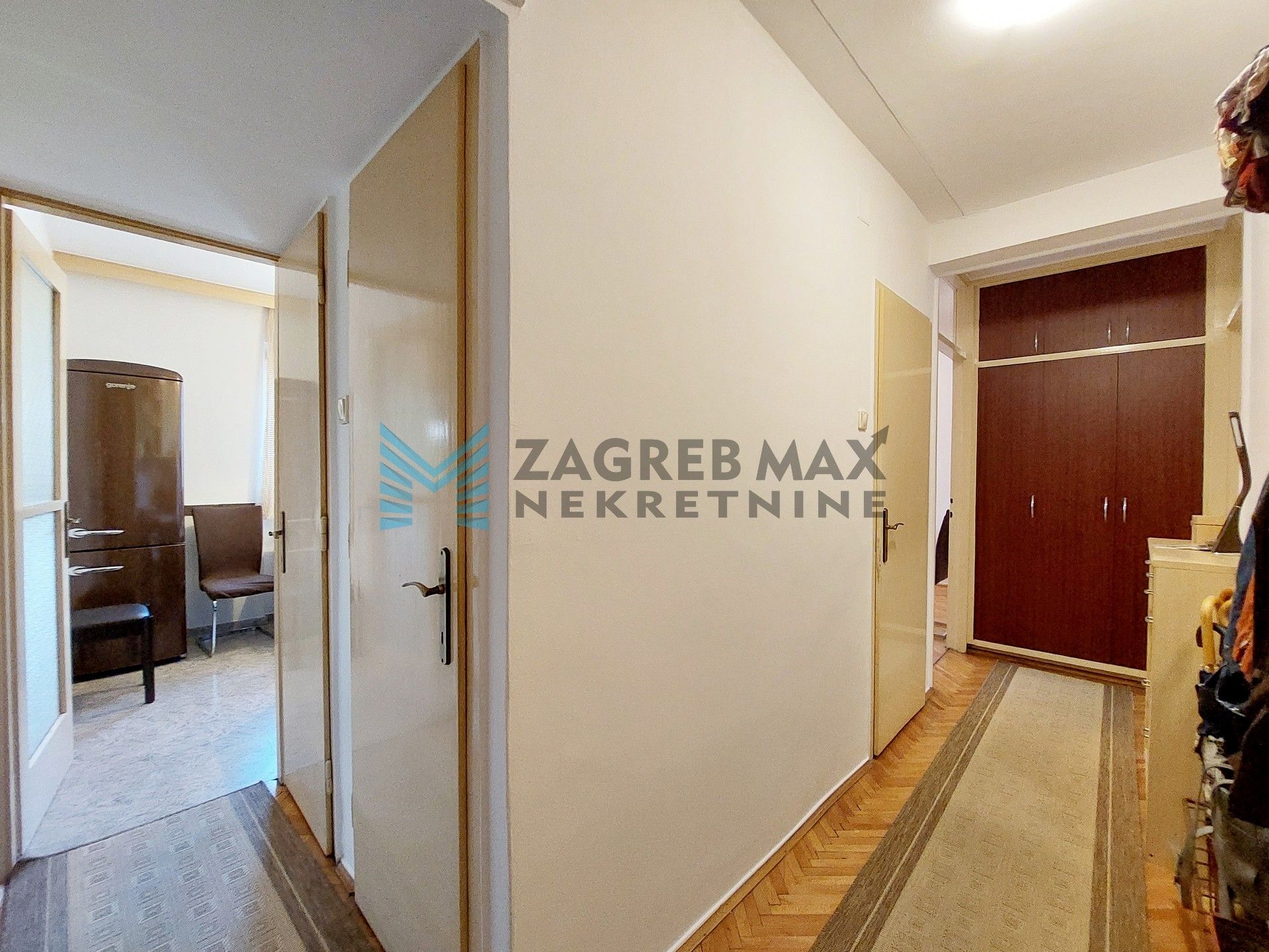 Zagreb - PEŠČENICA - D. Svetice - 2-sobni, balkon, spremište, mirno