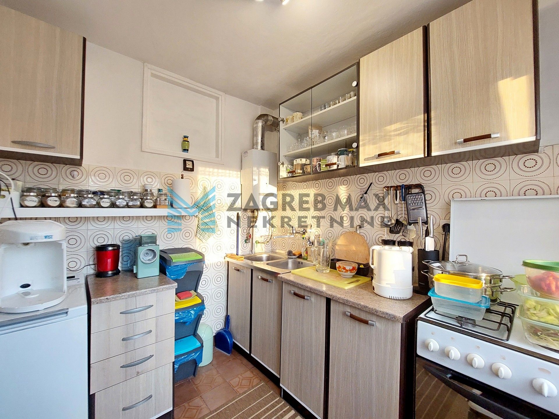 Zagreb - PEŠČENICA - Ivanićgradska - 3-sobni, svijetao, spremište, mirno