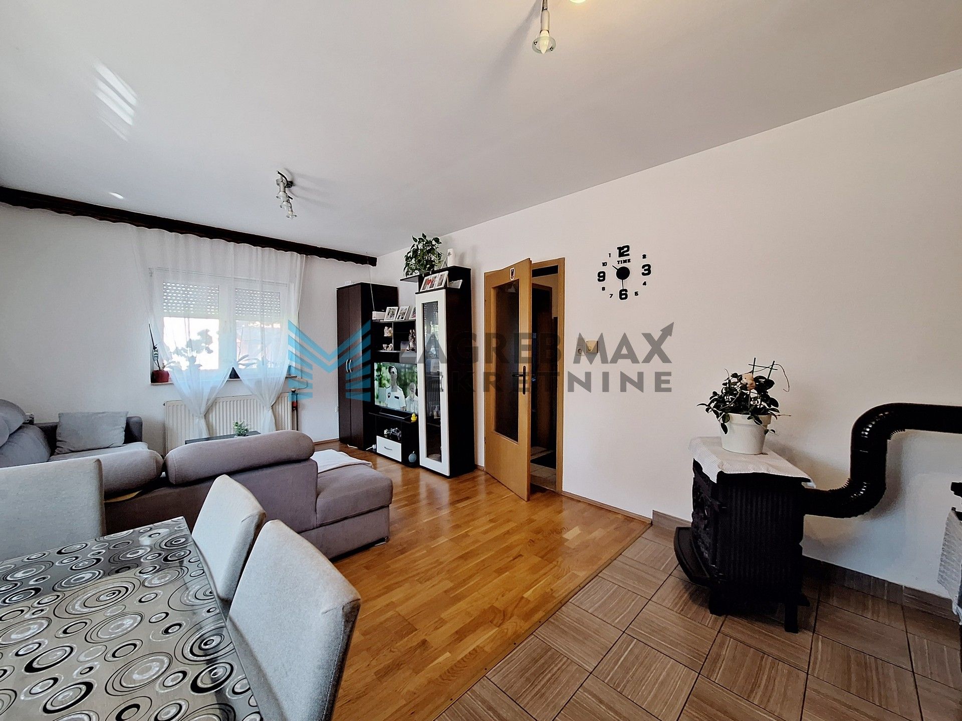 Zagreb - ŽITNJAK - Radnička - kuća s četiri odvojene stambene jedinice