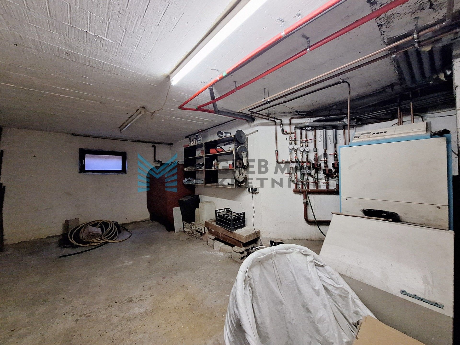 Zagreb - ŽITNJAK - Radnička - kuća s četiri odvojene stambene jedinice