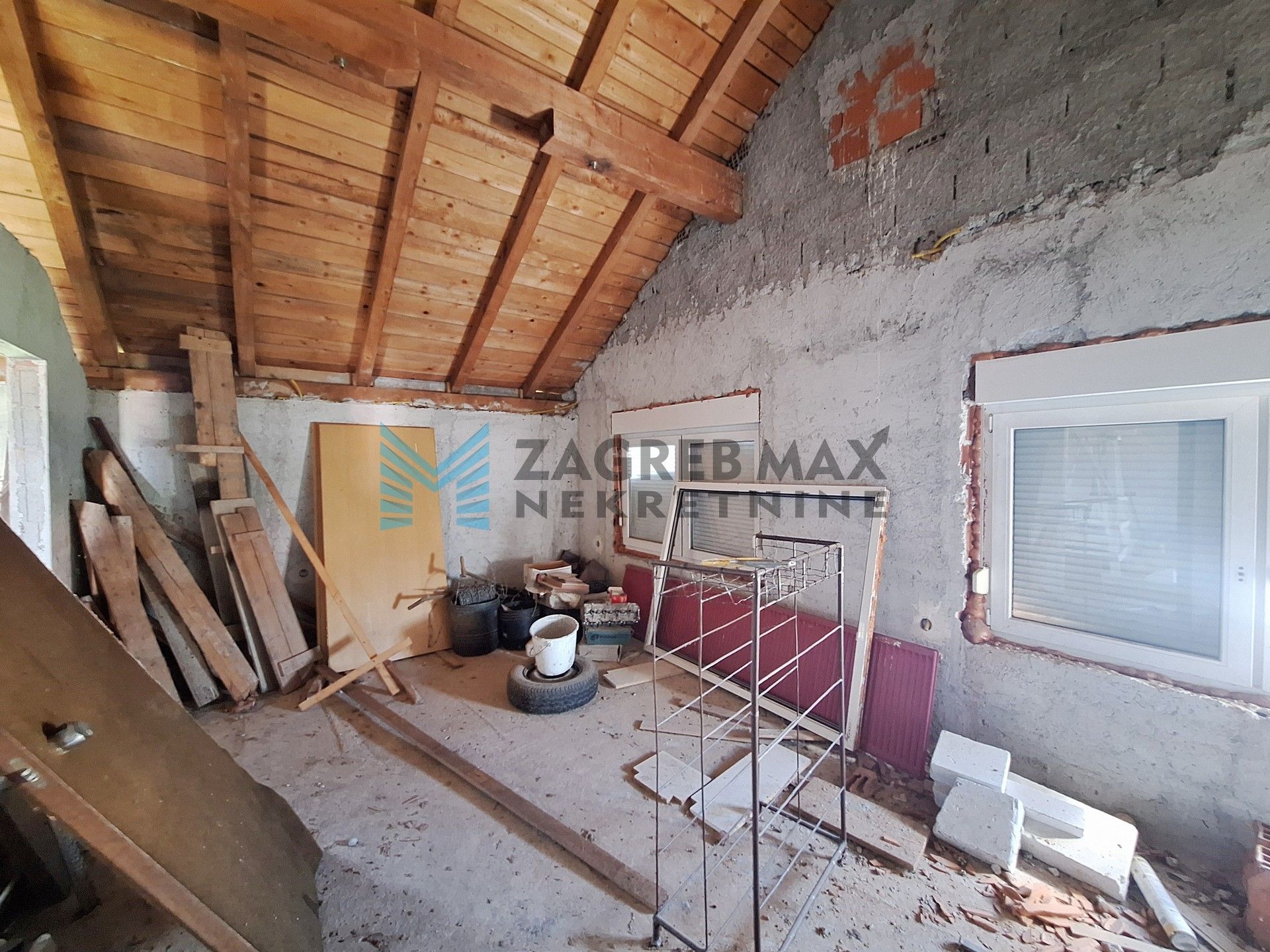 Zagreb - KLINČA SELA - poslovno stambeni objekt - roh bau