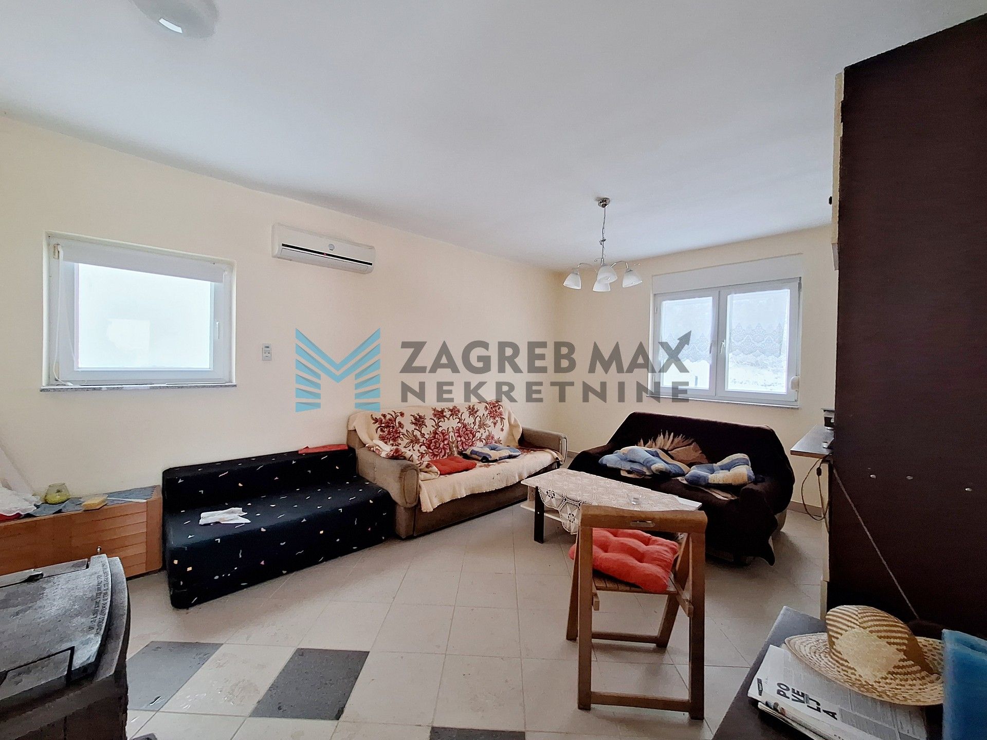 Zagreb - GORNJA TRSTENICA - renovirana kuća za odmor, prilika