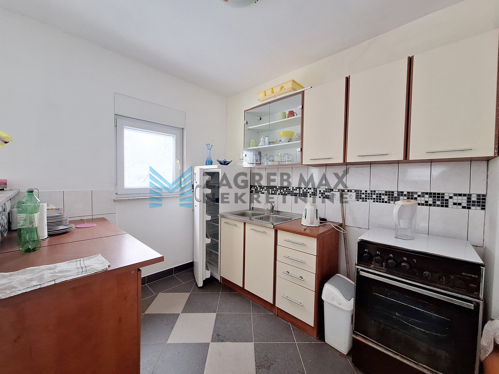 Zagreb - GORNJA TRSTENICA - renovirana kuća za odmor, prilika