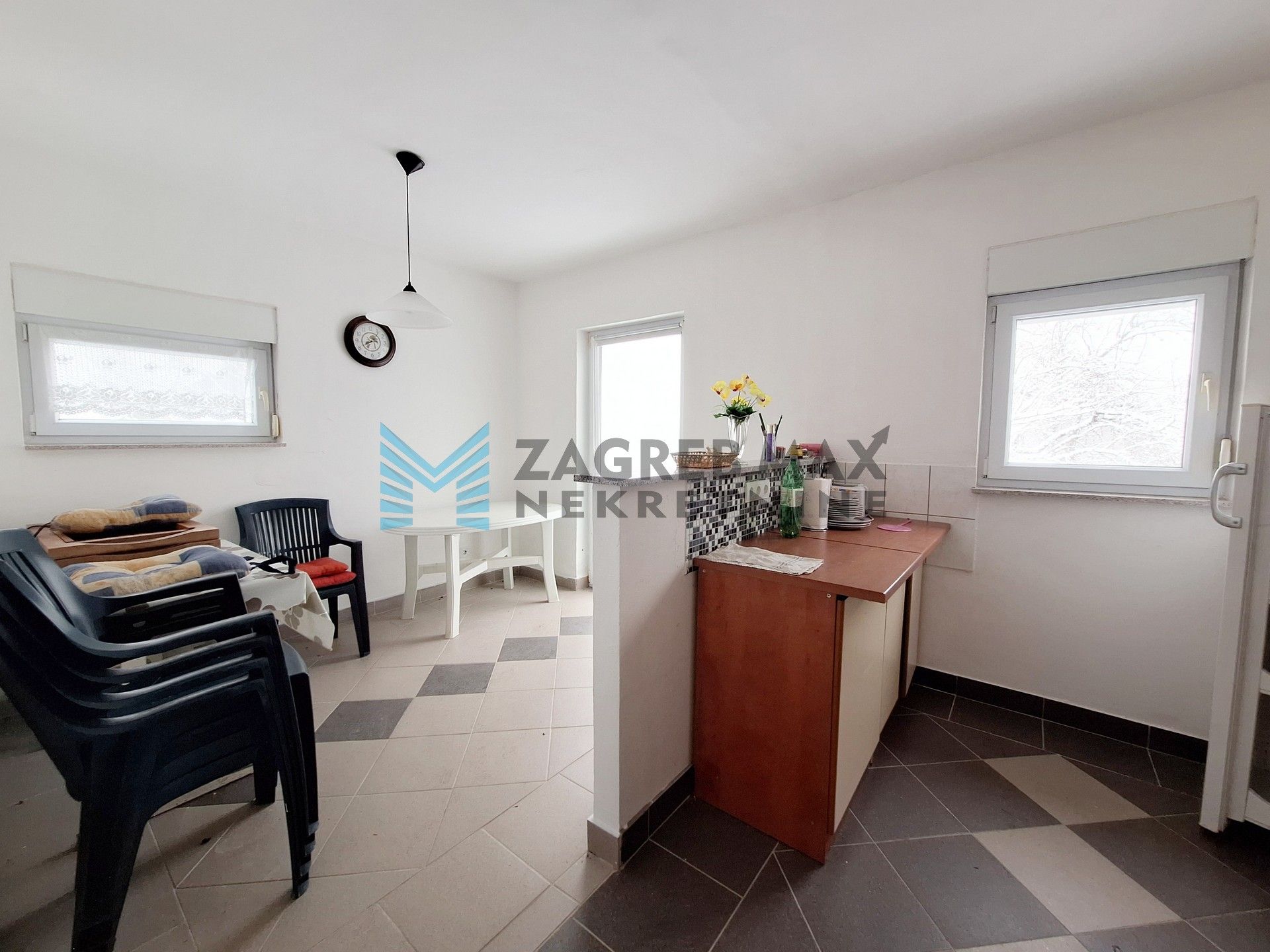 Zagreb - GORNJA TRSTENICA - renovirana kuća za odmor, prilika