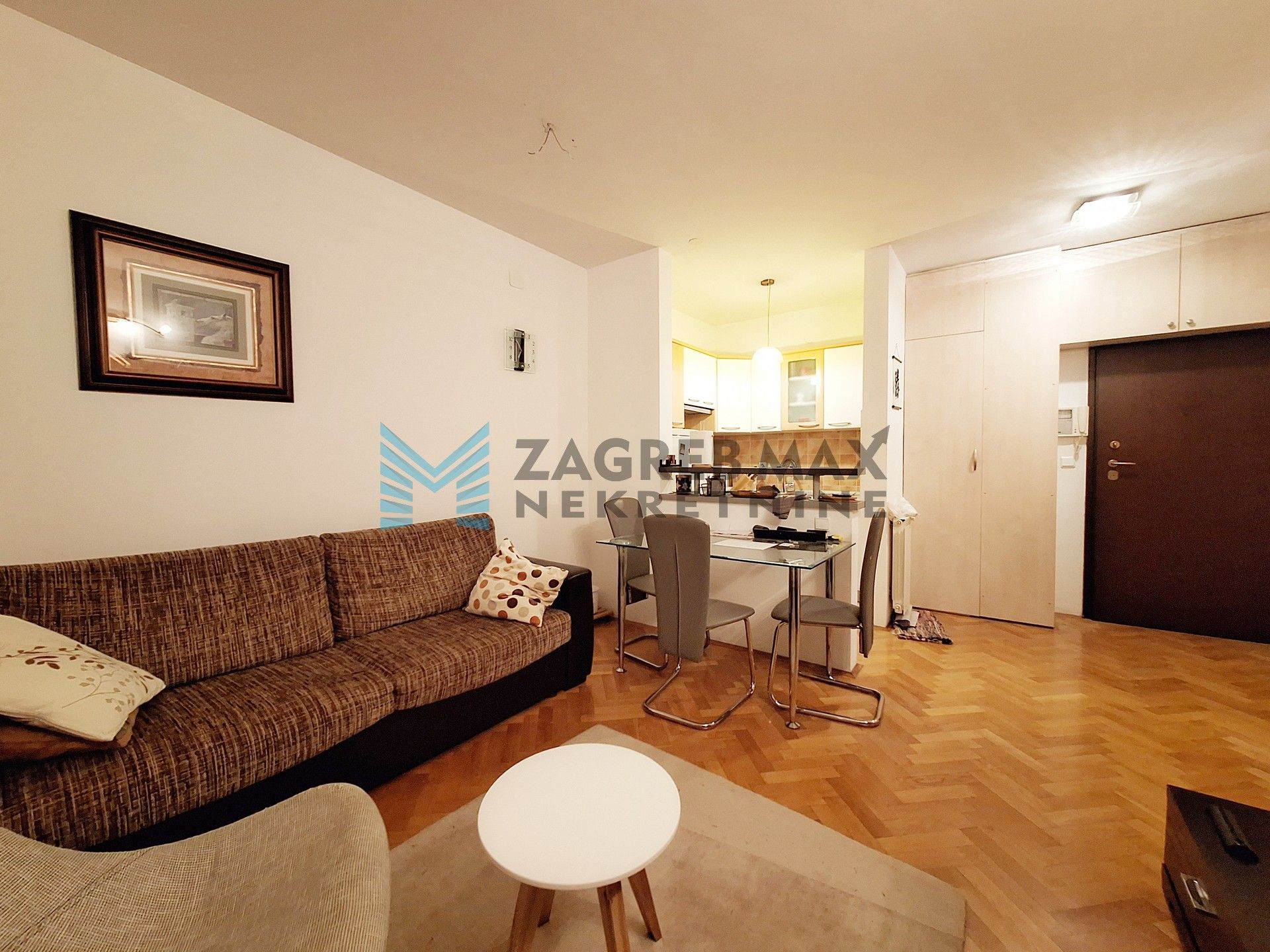 Zagreb - BRITANAC - Podolje - 2-sobni, kvalitetan, niske režije, VPM (iznajmljivanje)