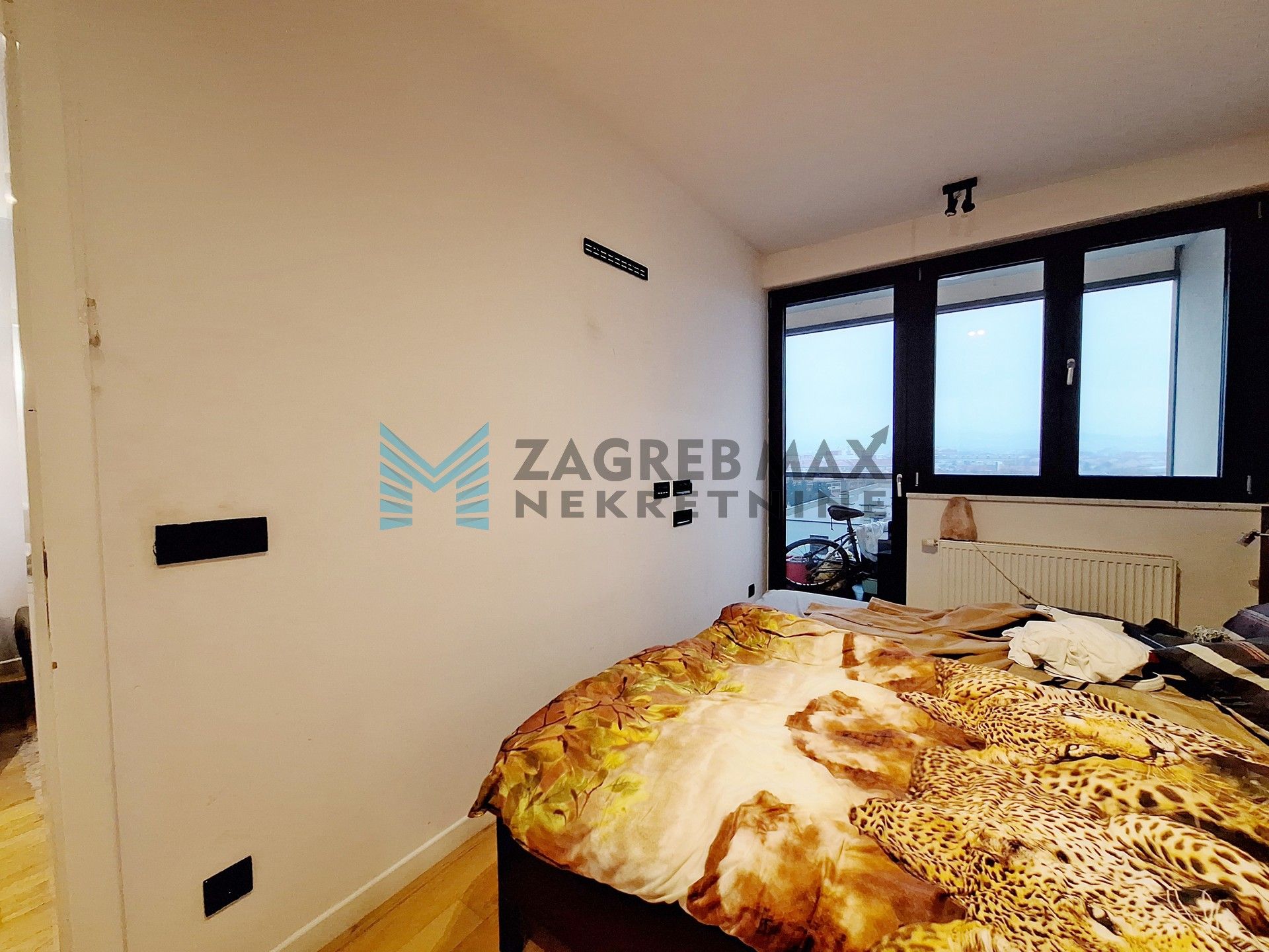 Zagreb - ŠPANSKO - Nova Galerija, moderan 3soban stan, loggia, GPM