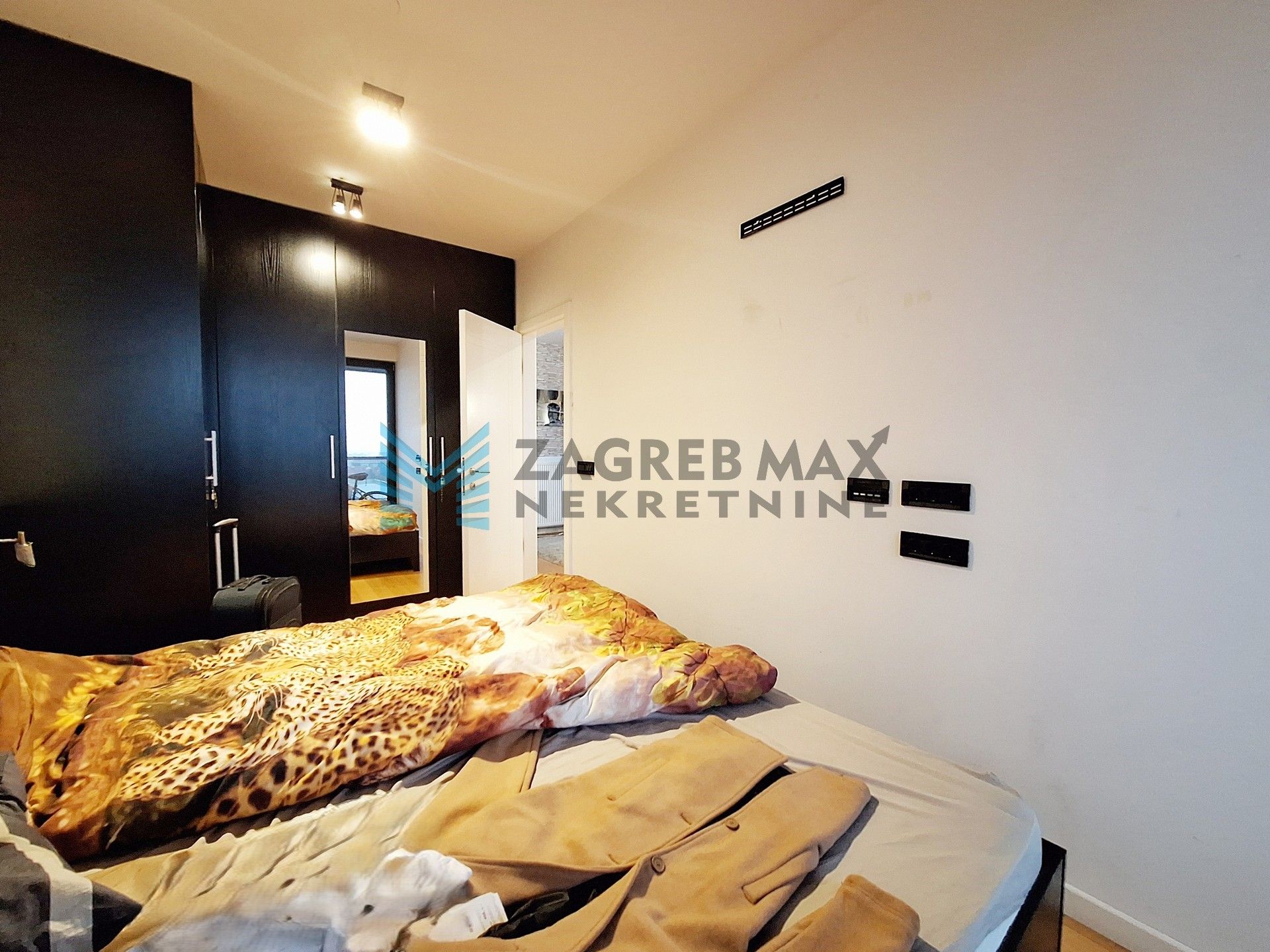 Zagreb - ŠPANSKO - Nova Galerija, moderan 3soban stan, loggia, GPM