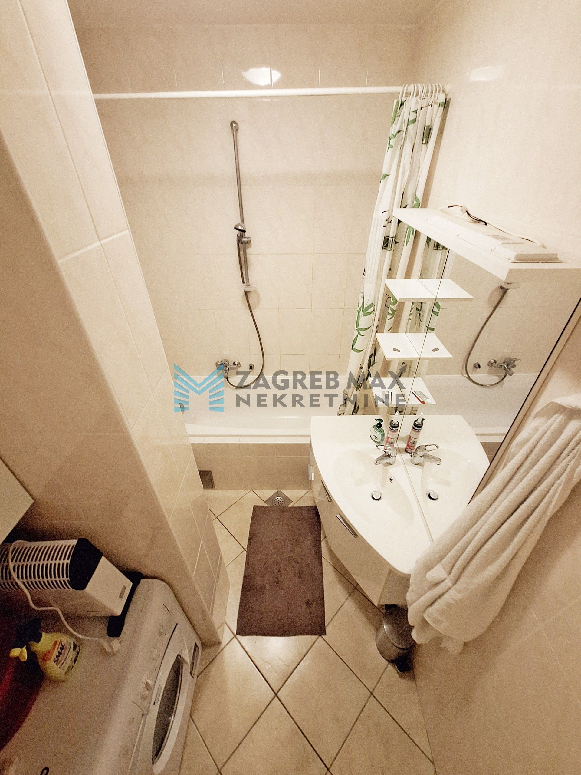 Zagreb - BRITANAC - Podolje - 2-sobni, kvalitetan, niske režije, VPM (iznajmljivanje)