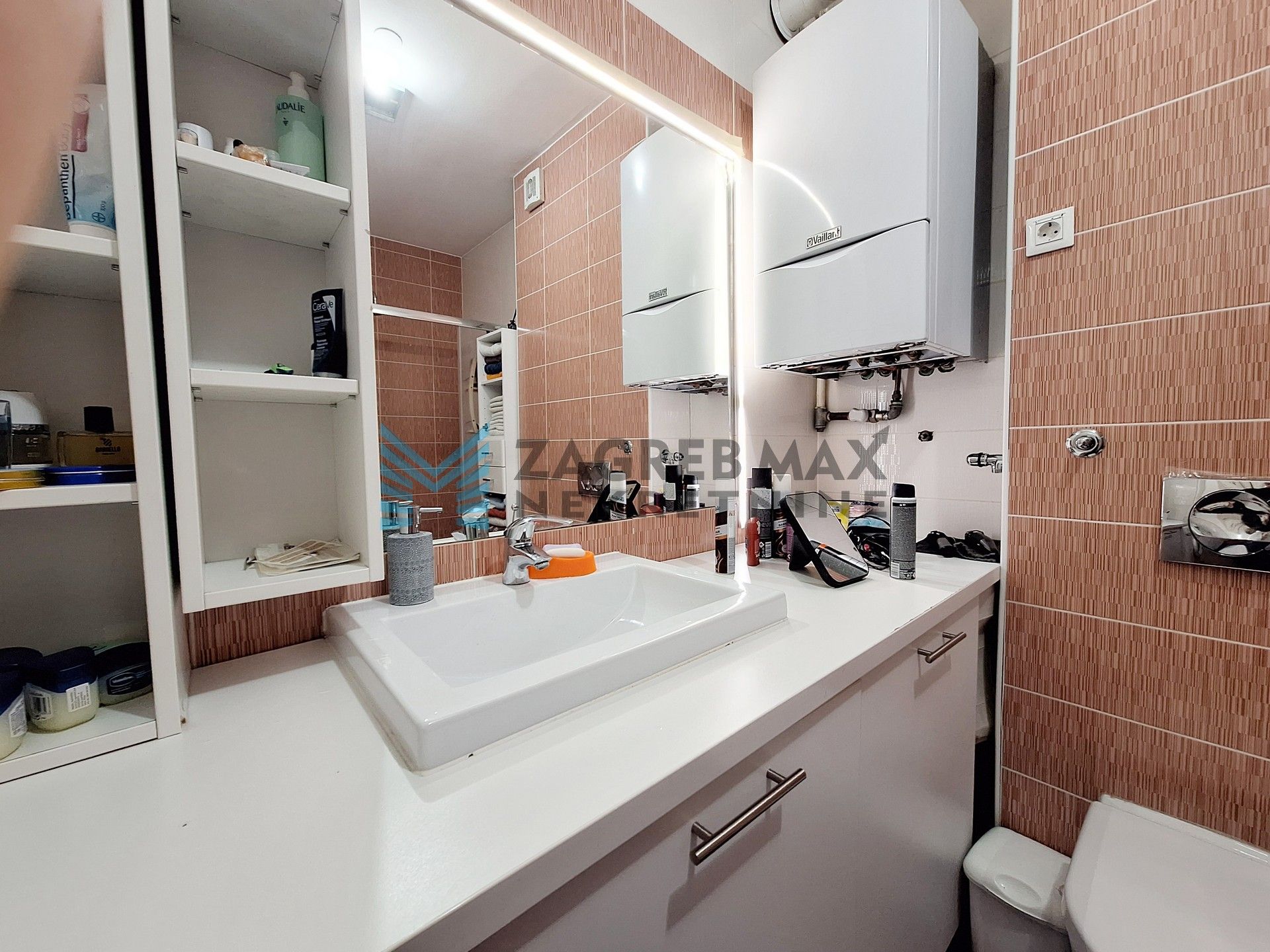 Zagreb - ŠPANSKO - Nova Galerija, moderan 3soban stan, loggia, GPM