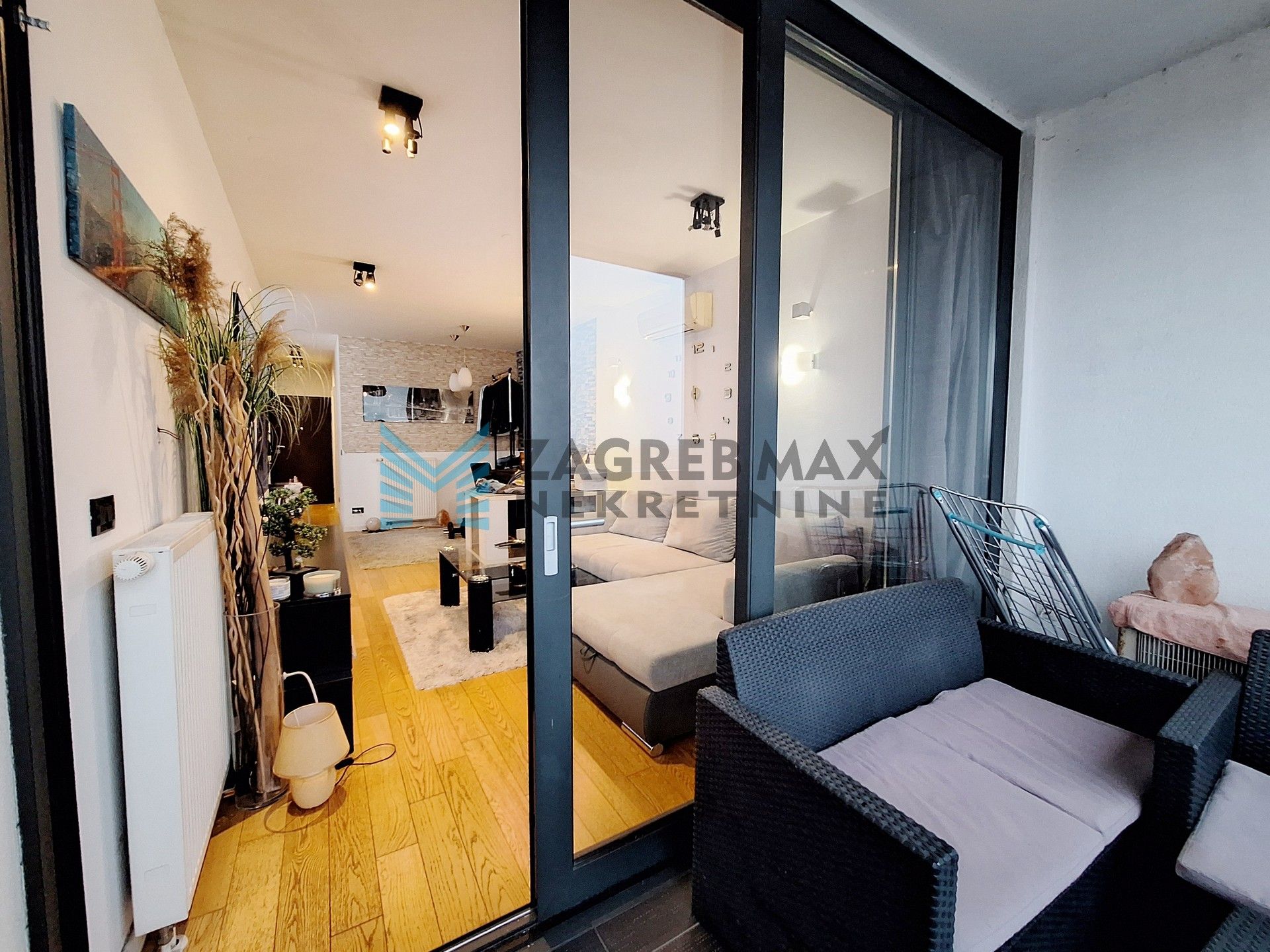 Zagreb - ŠPANSKO - Nova Galerija, moderan 3soban stan, loggia, GPM