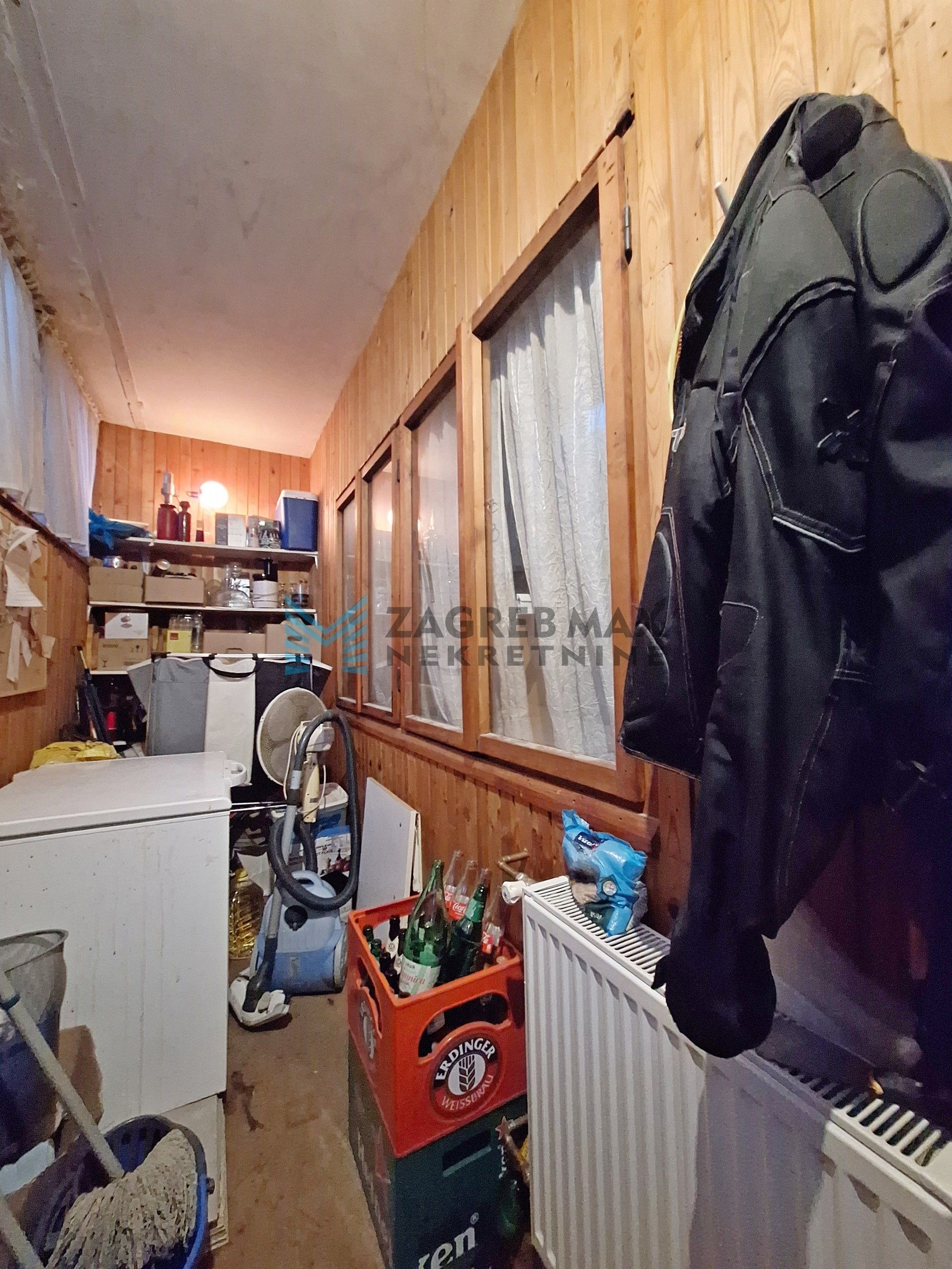 Zagreb - DUBRAVA - Z.Škreba - kuća s 3 stambene jedinice i poslovnim prostorom