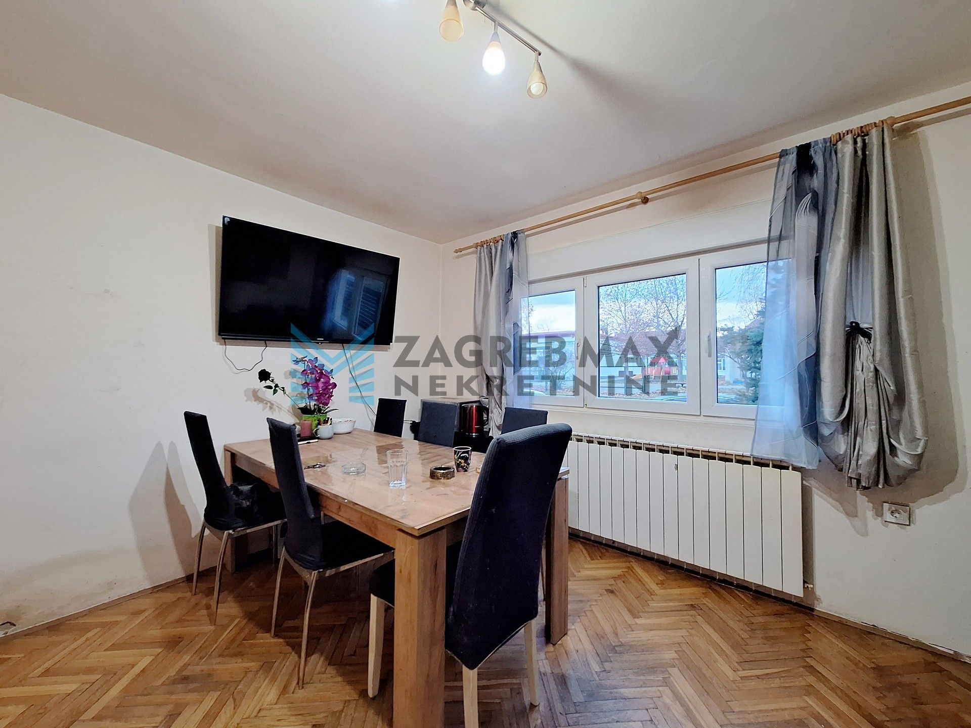 Zagreb - DUBRAVA - Z.Škreba - kuća s 3 stambene jedinice i poslovnim prostorom