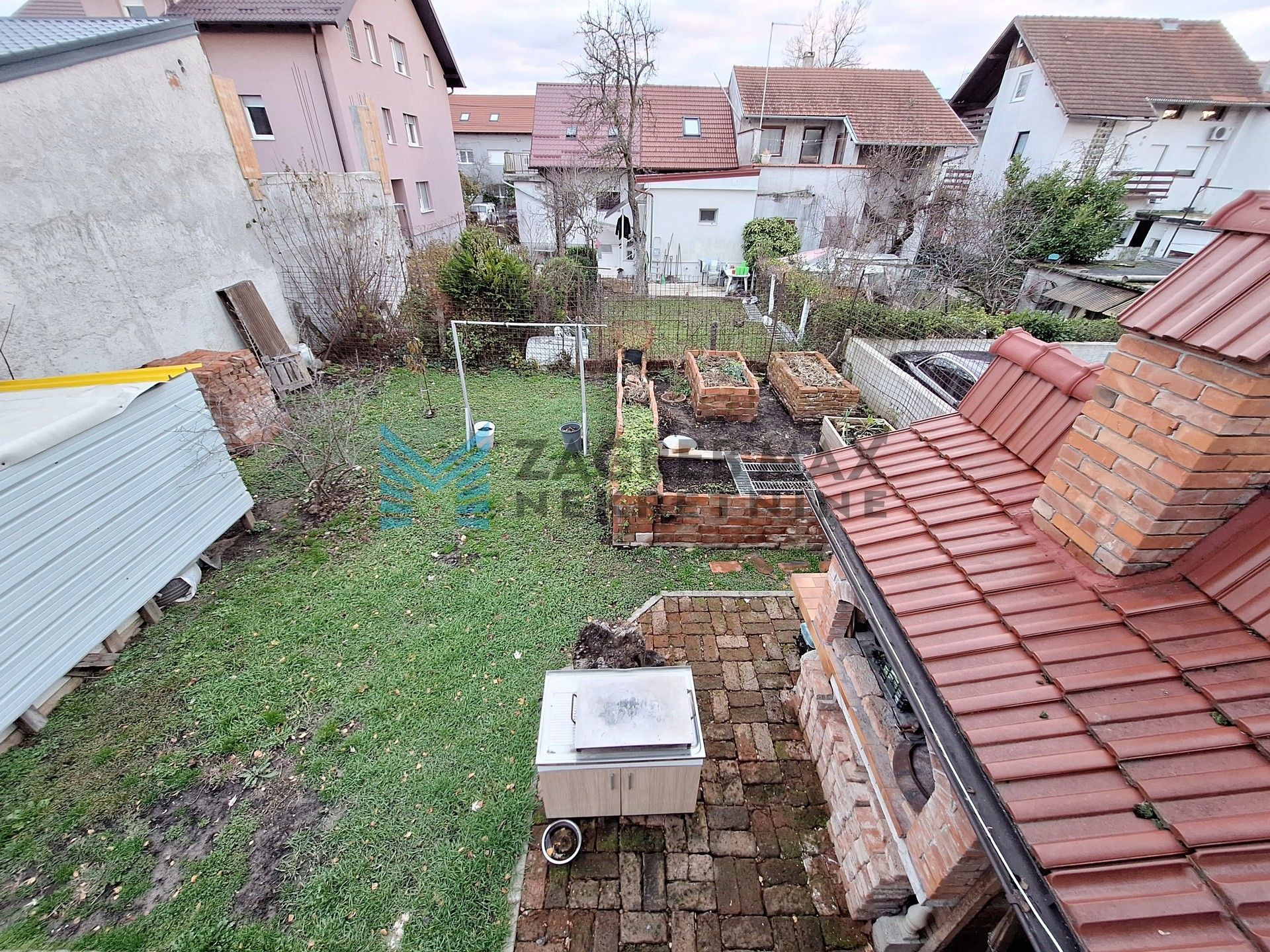 Zagreb - DUBRAVA - Z.Škreba - kuća s 3 stambene jedinice i poslovnim prostorom