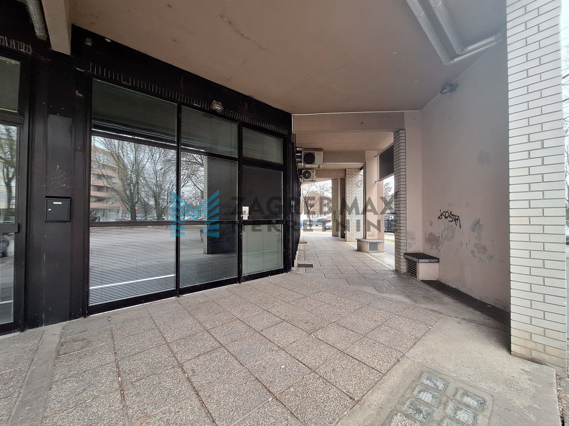 Zagreb - MALEŠNICA - TOP LOKACIJA! Poslovni prostor 42 m² – ulaz s ulice (iznajmljivanje)