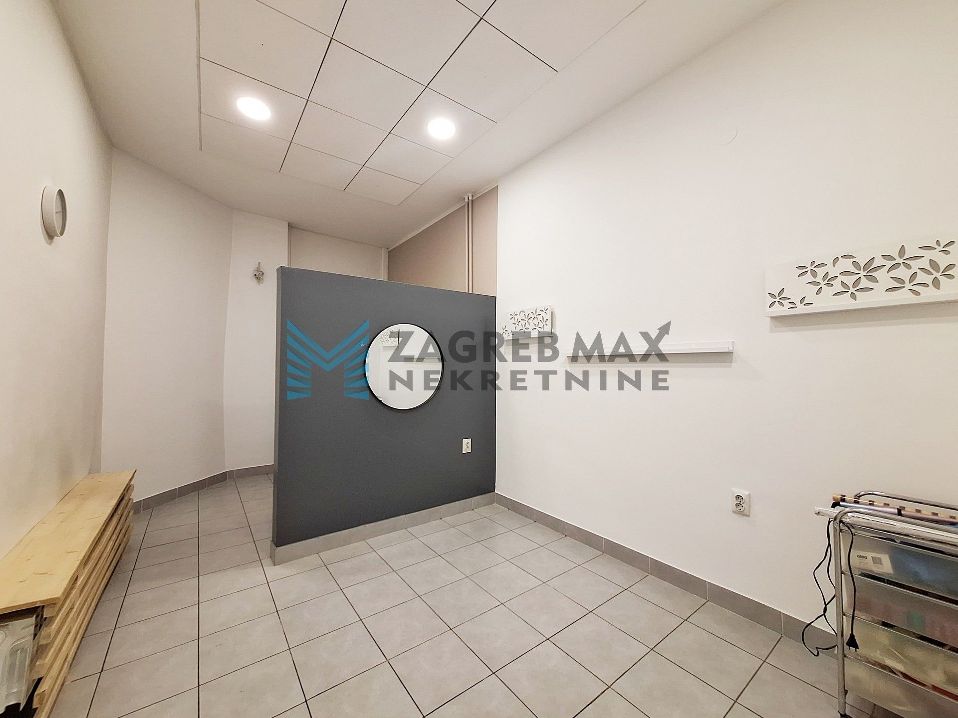 Zagreb - MALEŠNICA - TOP LOKACIJA! Poslovni prostor 42 m² – ulaz s ulice (iznajmljivanje)