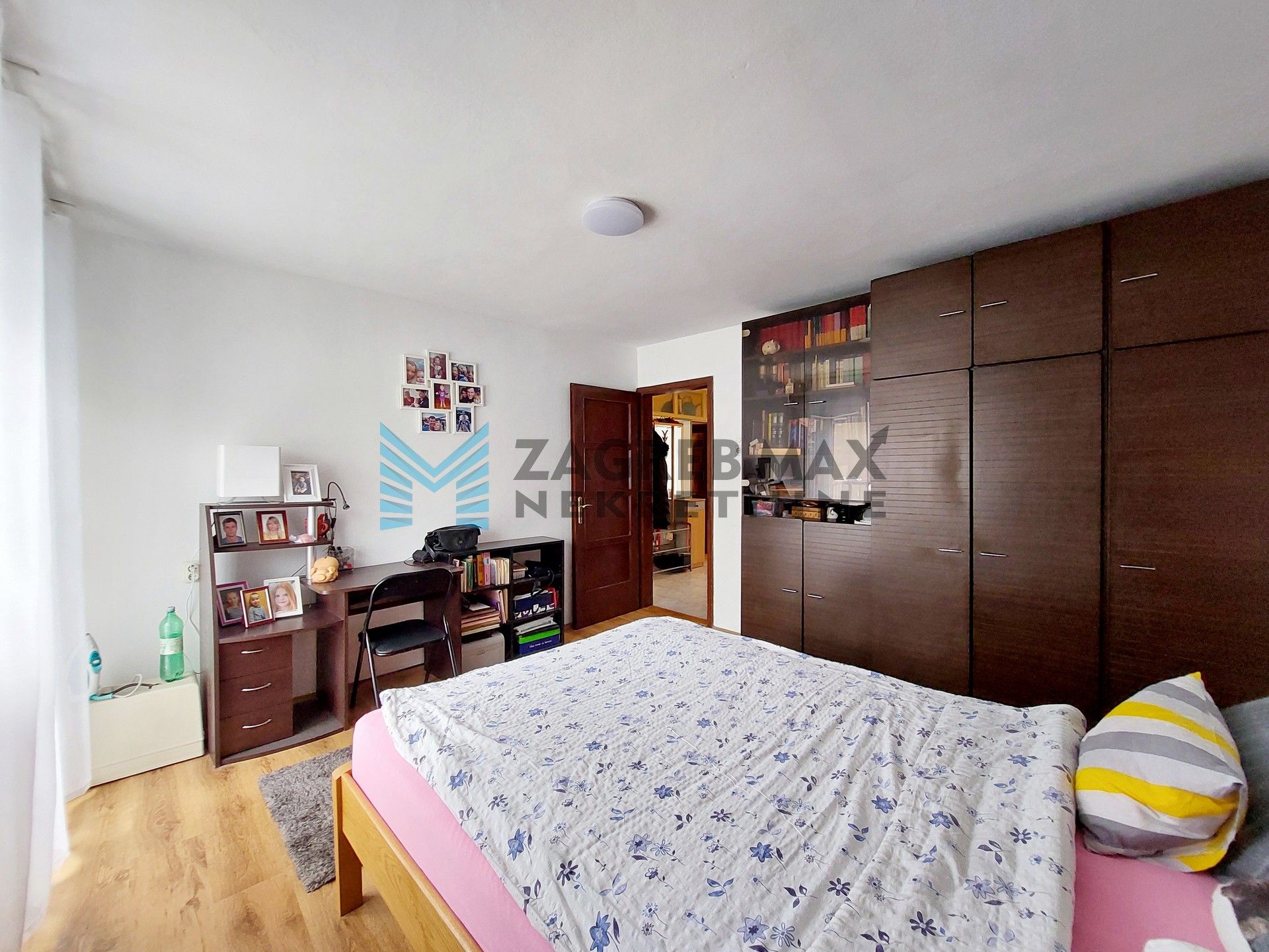 Zagreb - TREŠNJEVKA - F. šetalište - 4-sobni, balkon, spremište, dvorište