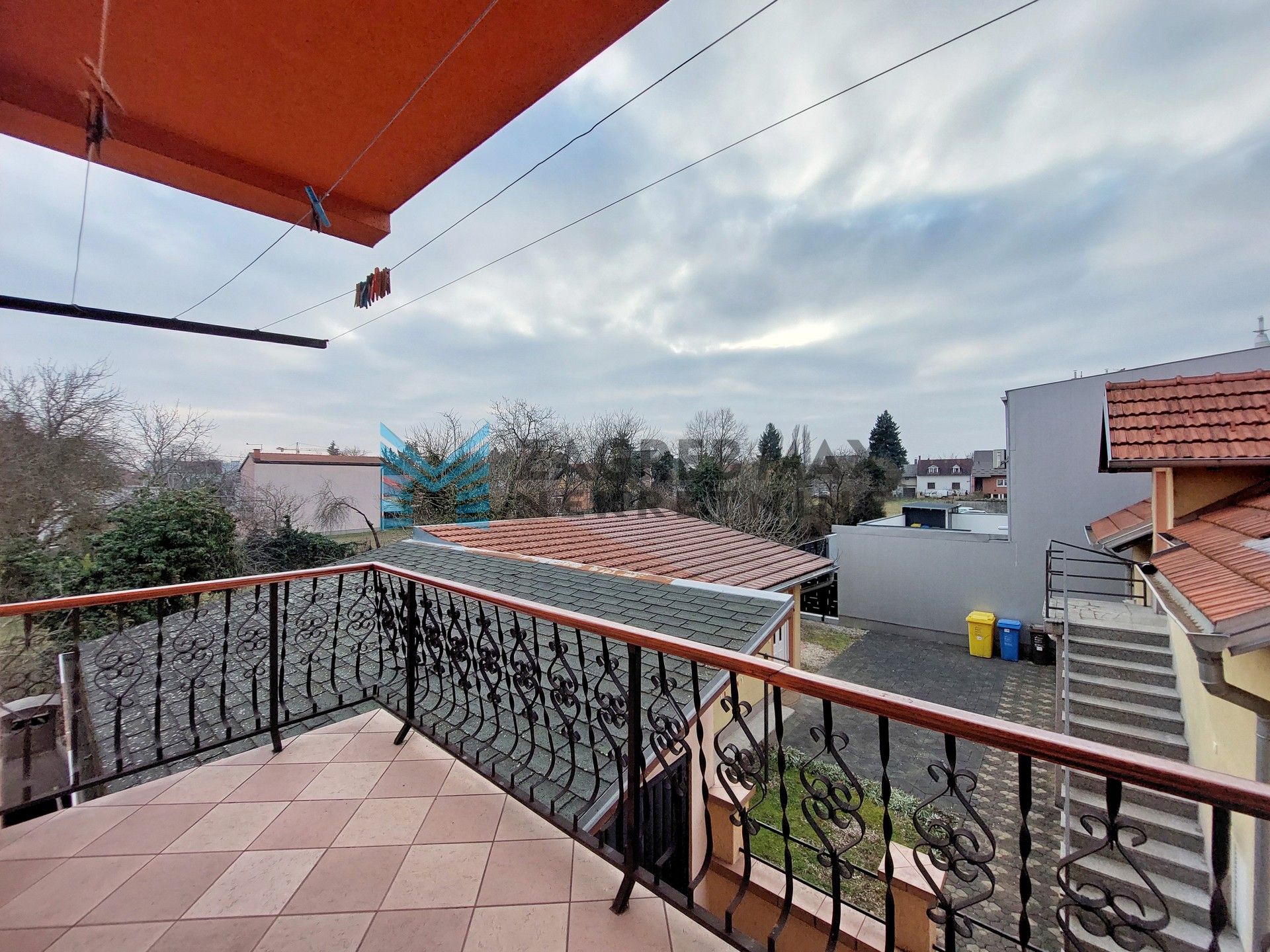 Zagreb - TRNJE - A.Vidakovića - 3-sobni, svijetao, lođa, parking, dvorište