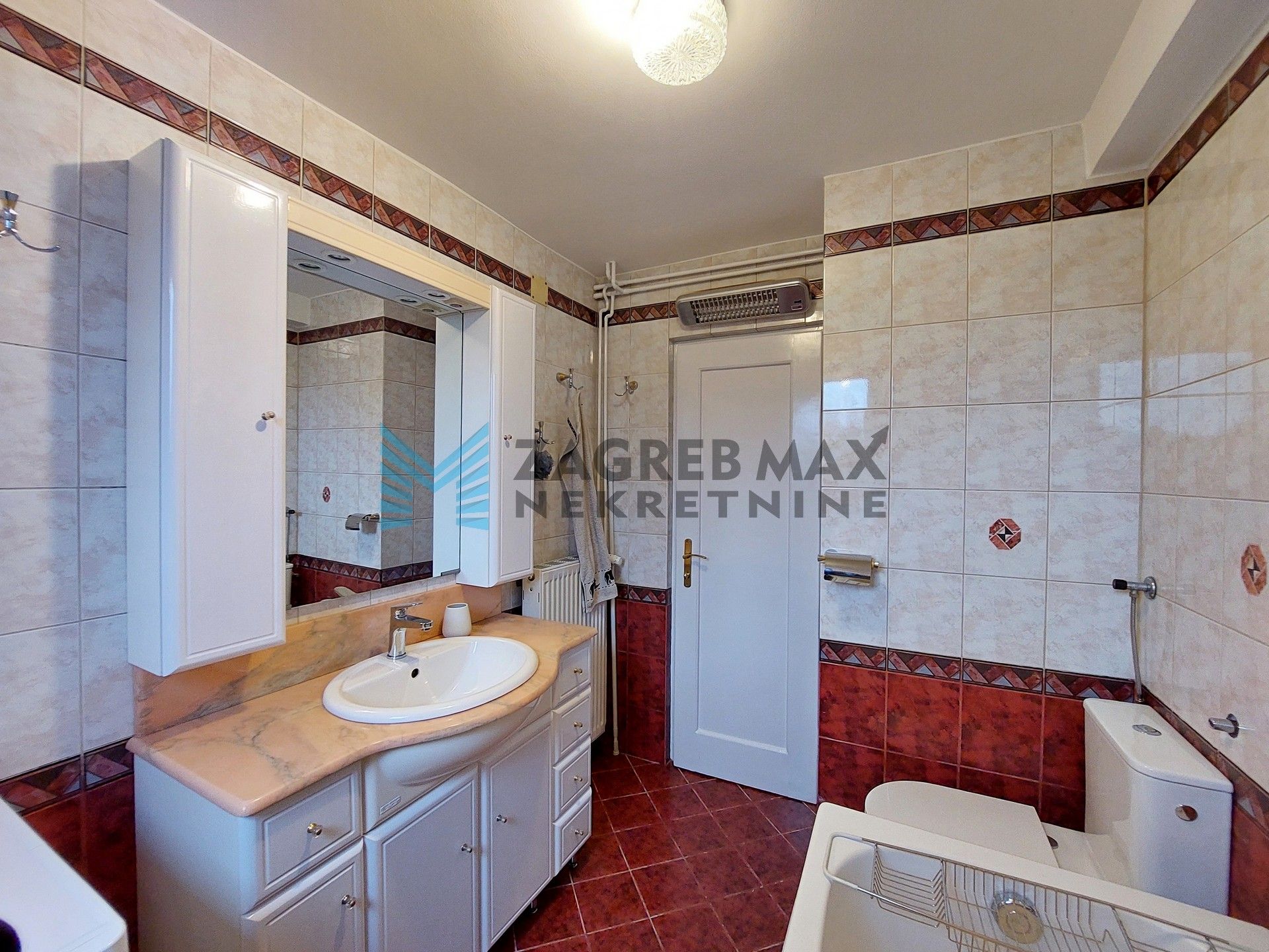 Zagreb - TRNJE - A.Vidakovića - 3-sobni, svijetao, lođa, parking, dvorište