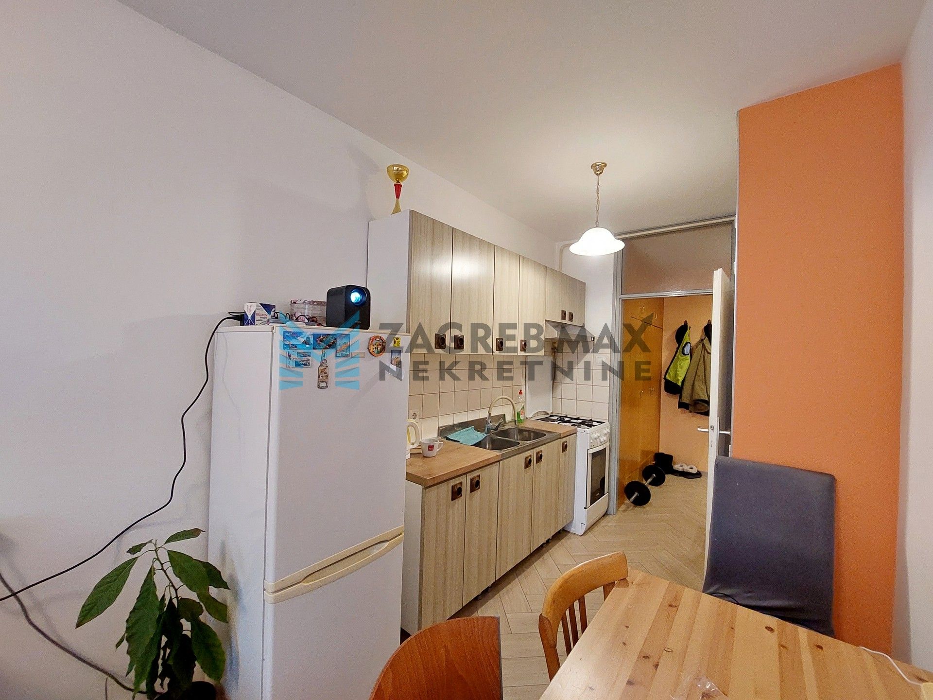 Zagreb - LUČKO - Unčanska - 1-sobni, spremište, lođa