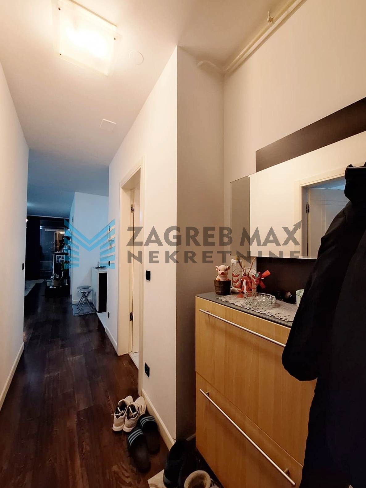 Zagreb - ŠPANSKO - Nova Galerija, 3-sobni, 67m2, loggia, GPM