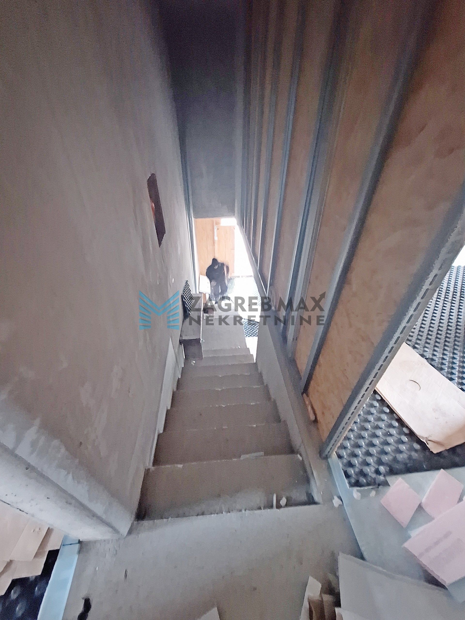 Zagreb - BREZOVICA - Desprimska - 165 m², novogradnja, visoki roh-bau - S2