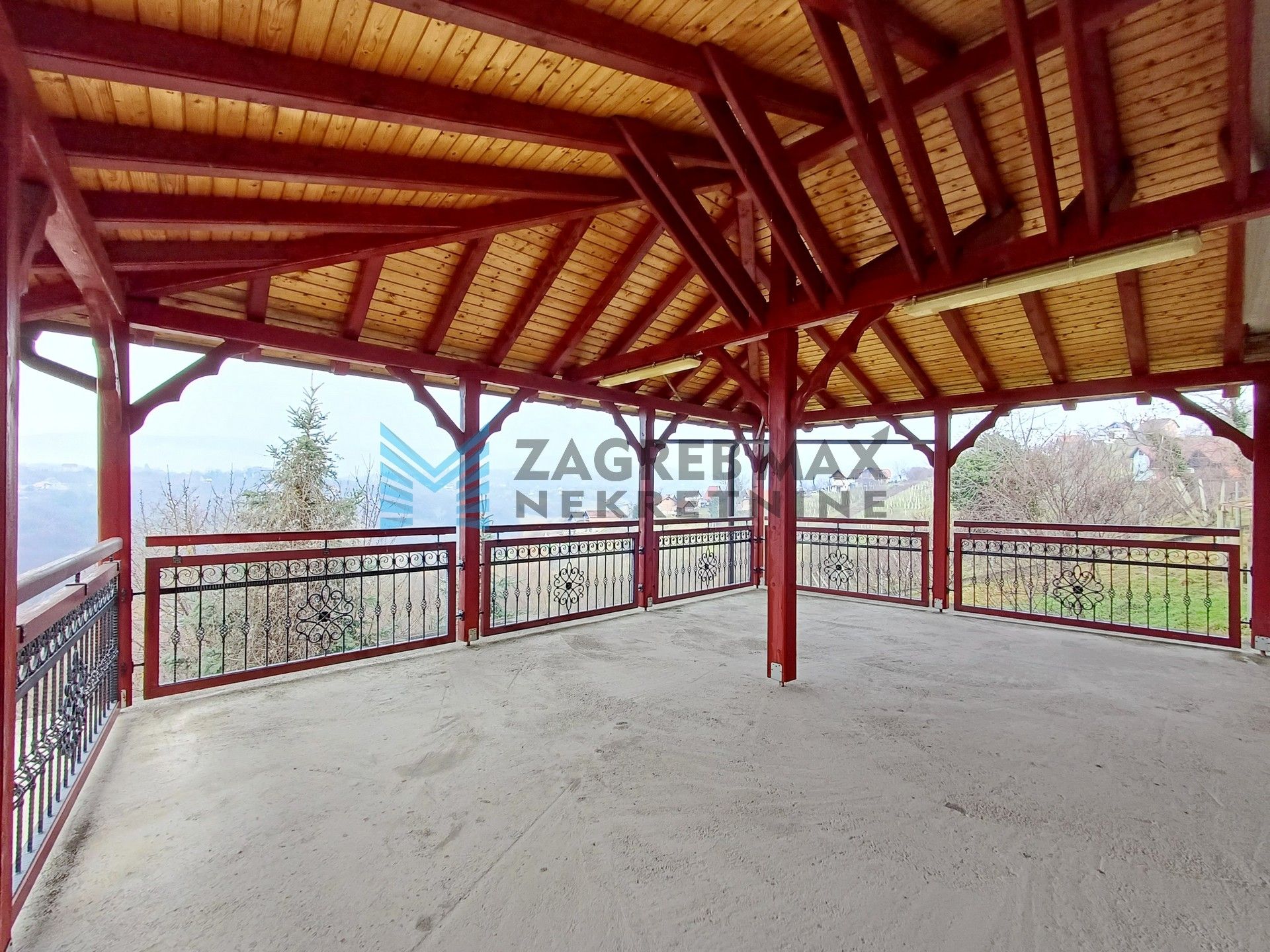 Zagreb - NOVOSELEC - Veliki Vrh - 2 kuće, garaža, dvorište, terasa, pogled