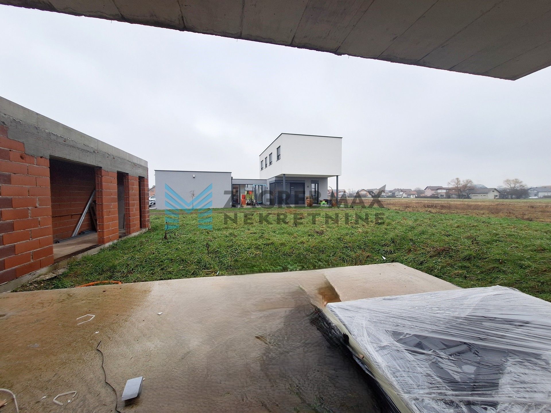 Zagreb - BREZOVICA - Desprimska - 170 m², novogradnja, visoki roh-bau - S1