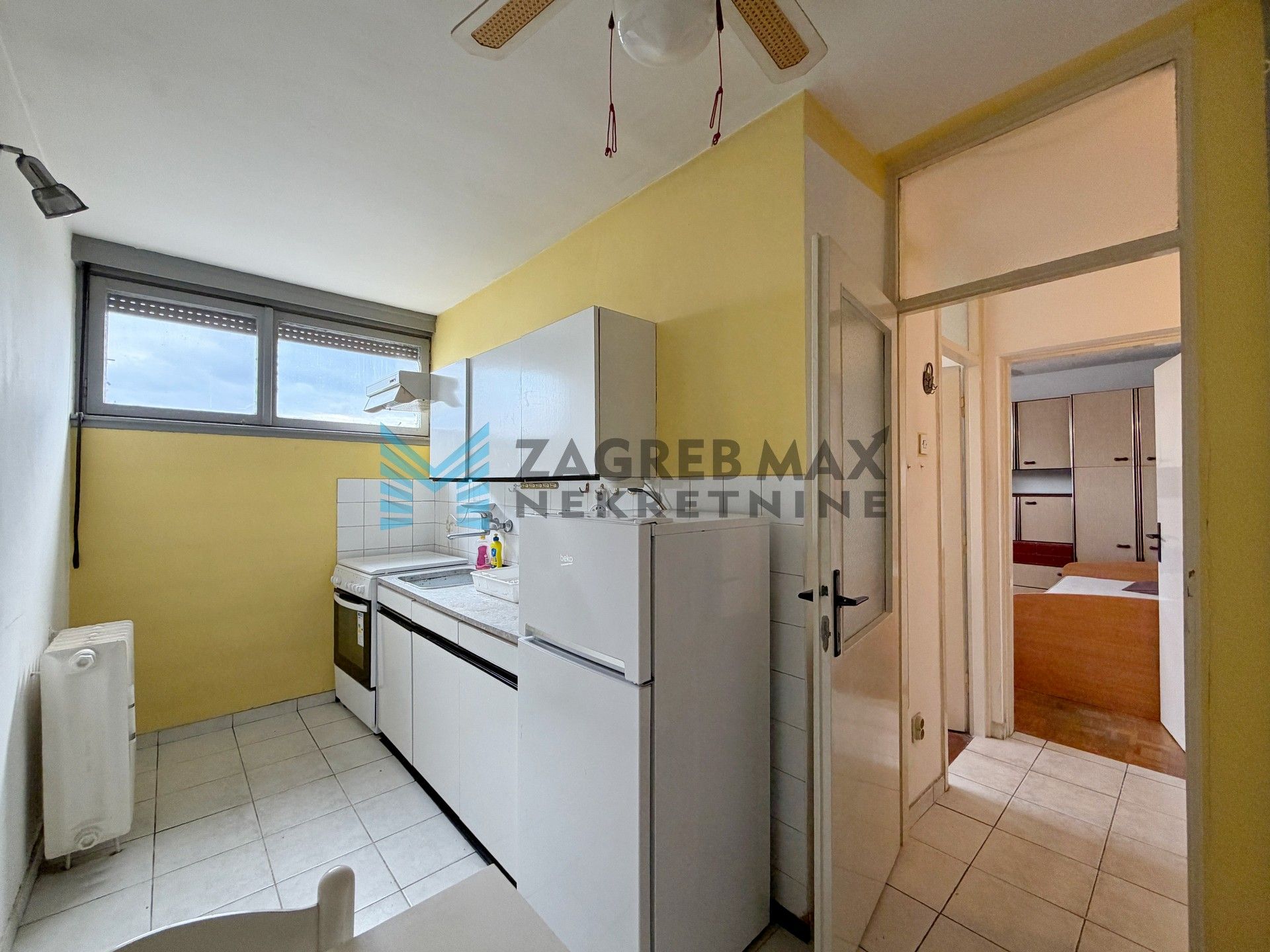 Zagreb - KNEŽIJA - R.Bićanića - 30 m2, lift, spremište