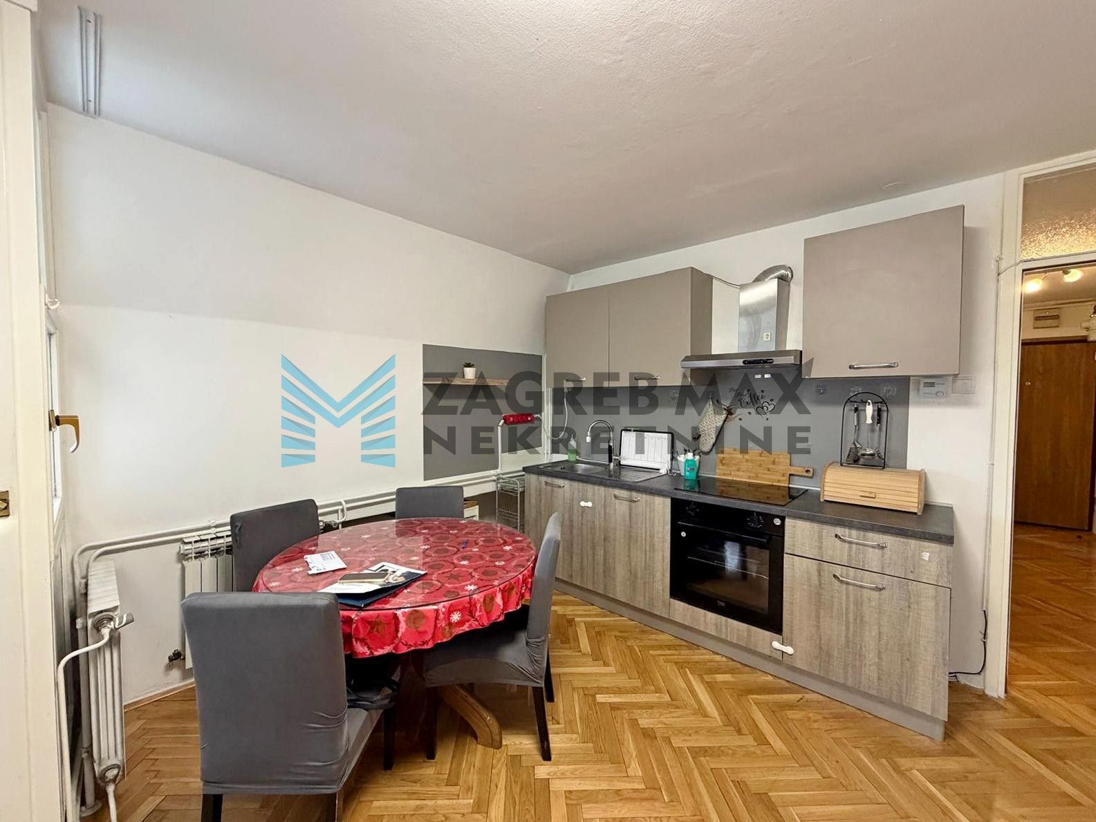 Zagreb - BORONGAJ - B.aerodrom - 2-sobni, lođa, svijetao, spremište