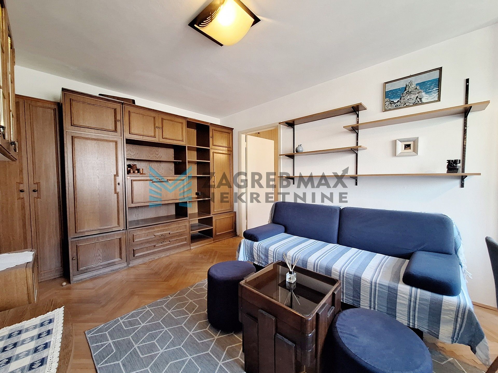 Zagreb - SAVSKI GAJ - Nehruov trg - 38 m2, 2-soban, klima (iznajmljivanje)