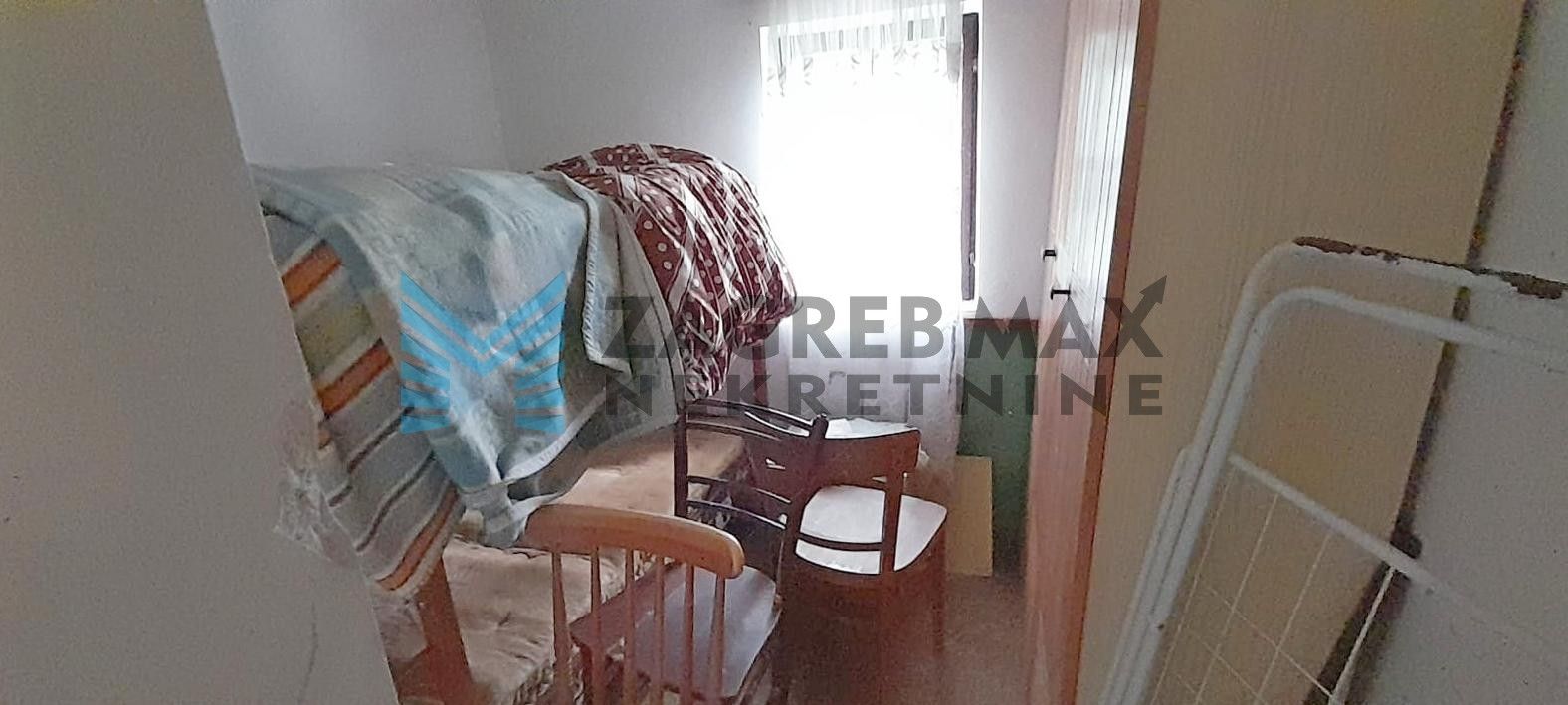 Zagreb - Šarmantna drvena kućica iz 19.st. – mir, priroda i pogled na Lepoglavu