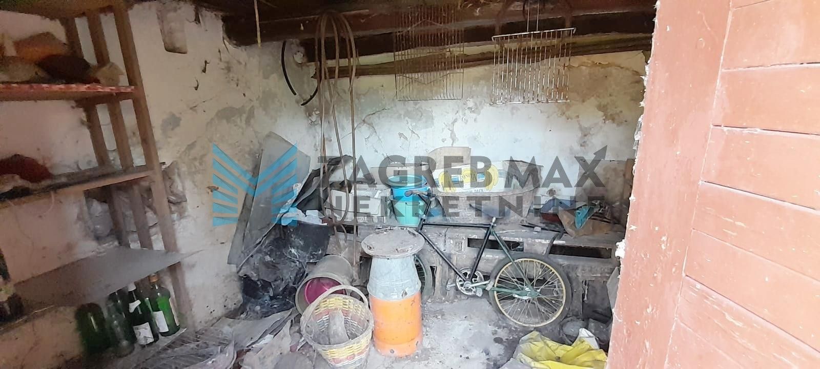 Zagreb - Šarmantna drvena kućica iz 19.st. – mir, priroda i pogled na Lepoglavu