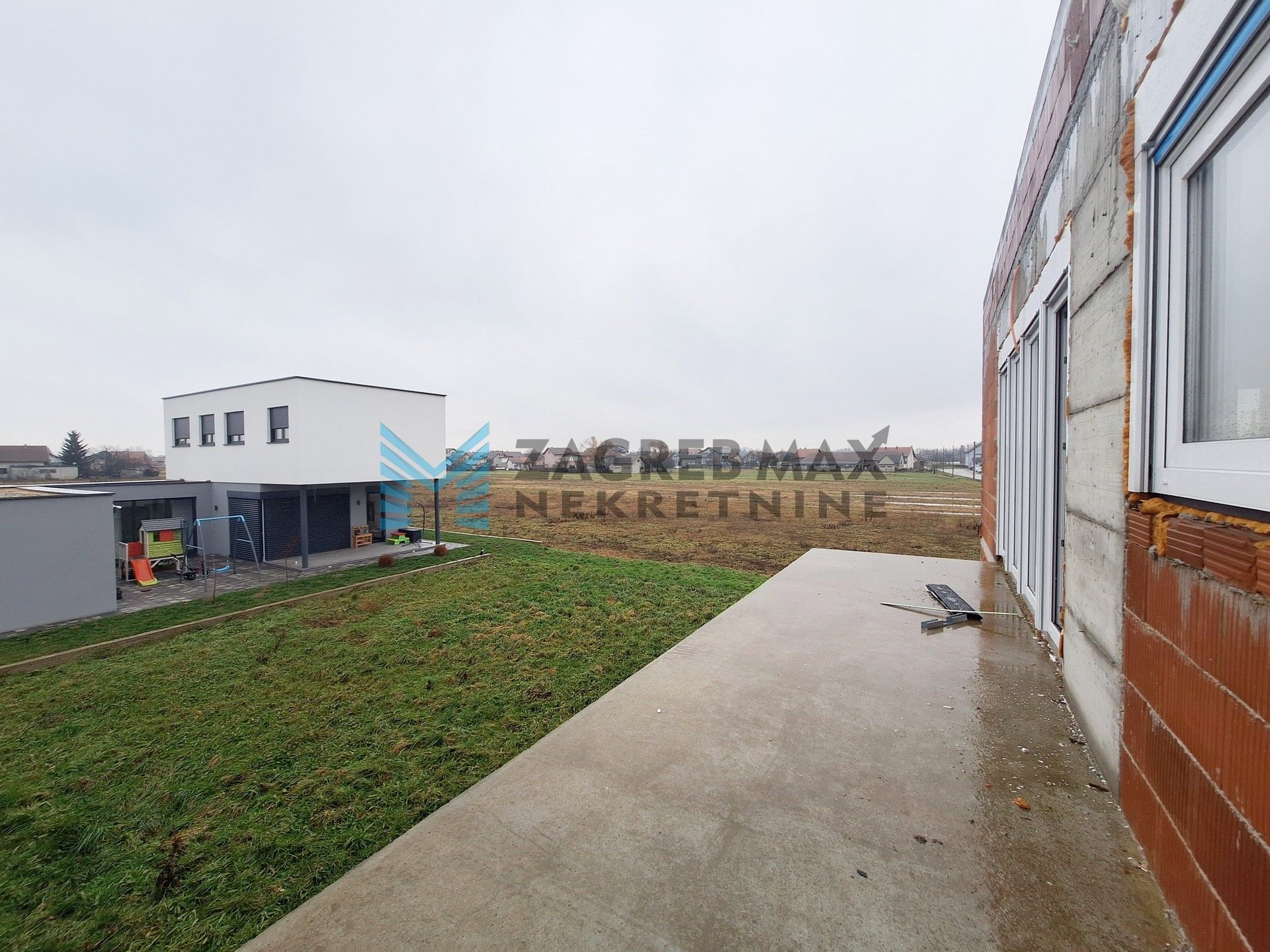 Zagreb - BREZOVICA - Desprimska - kuća s dvije stambene jedinice