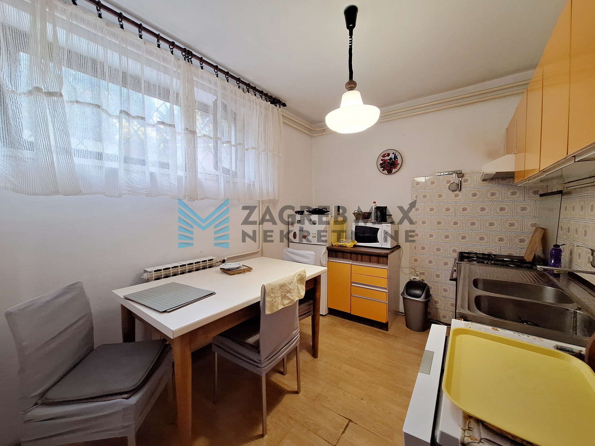 Zagreb - GRAČANI – kuća s 4 stana i pogledom na Sljeme