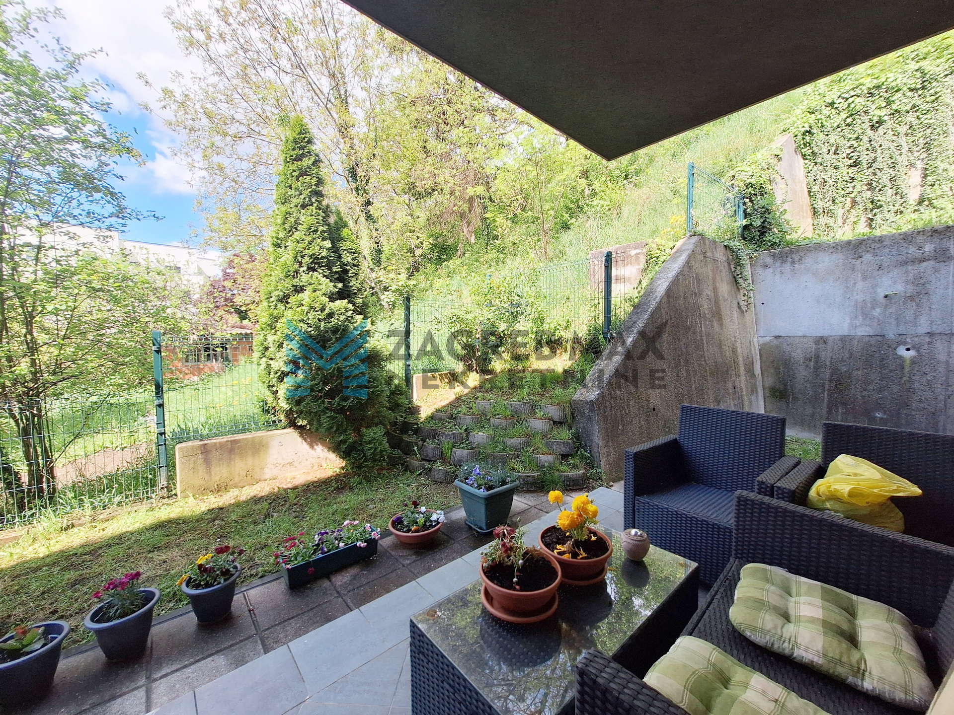 Zagreb - PERJAVICA - Gospodska - svijetao, prostrani 4-sobni s terasom, VPM