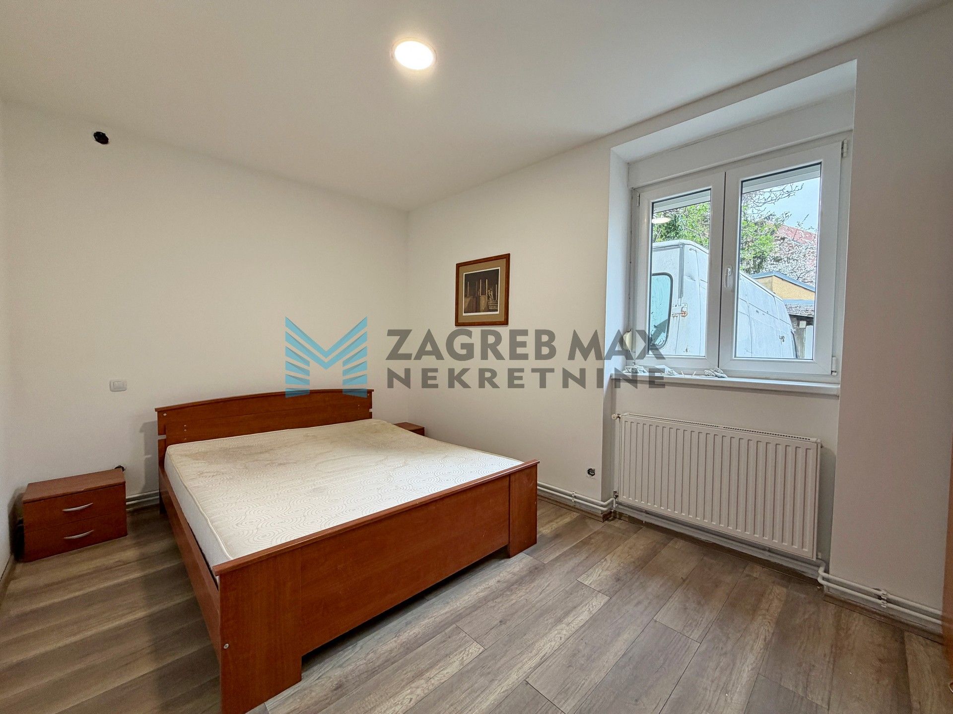 Zagreb - MAKSIMIR - Petrova - 4-sobni, svijetao, parking