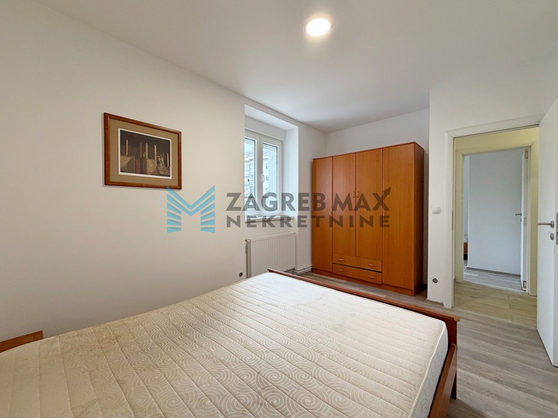 Zagreb - MAKSIMIR - Petrova - 4-sobni, svijetao, parking