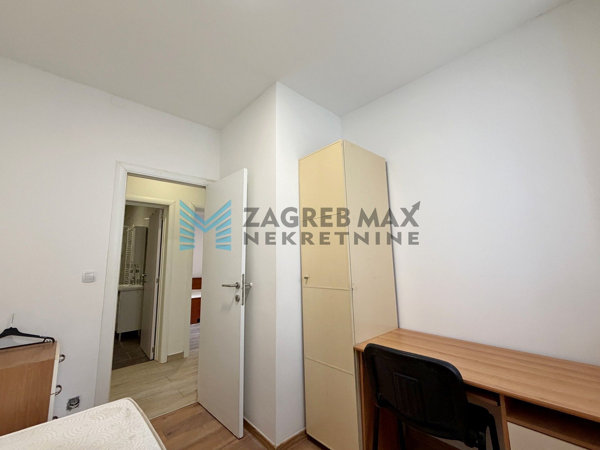 Zagreb - MAKSIMIR - Petrova - 4-sobni, svijetao, parking