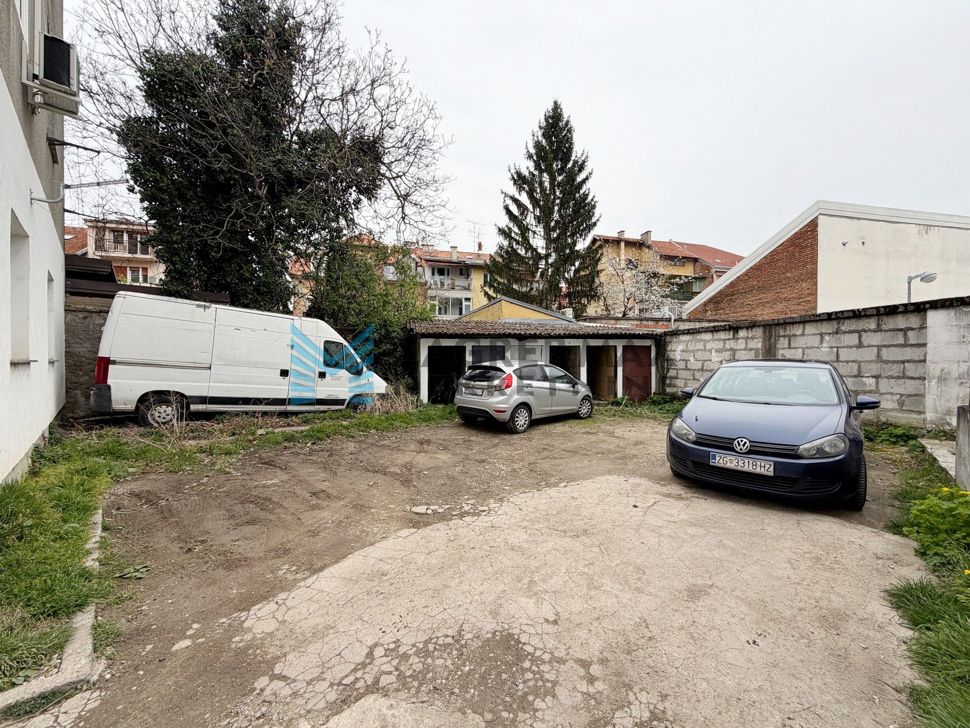 Zagreb - MAKSIMIR - Petrova - 4-sobni, svijetao, parking