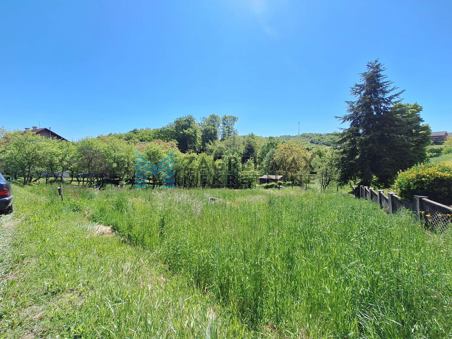 Zagreb - PLANINA DONJA - građevinsko zemljište 633 m2
