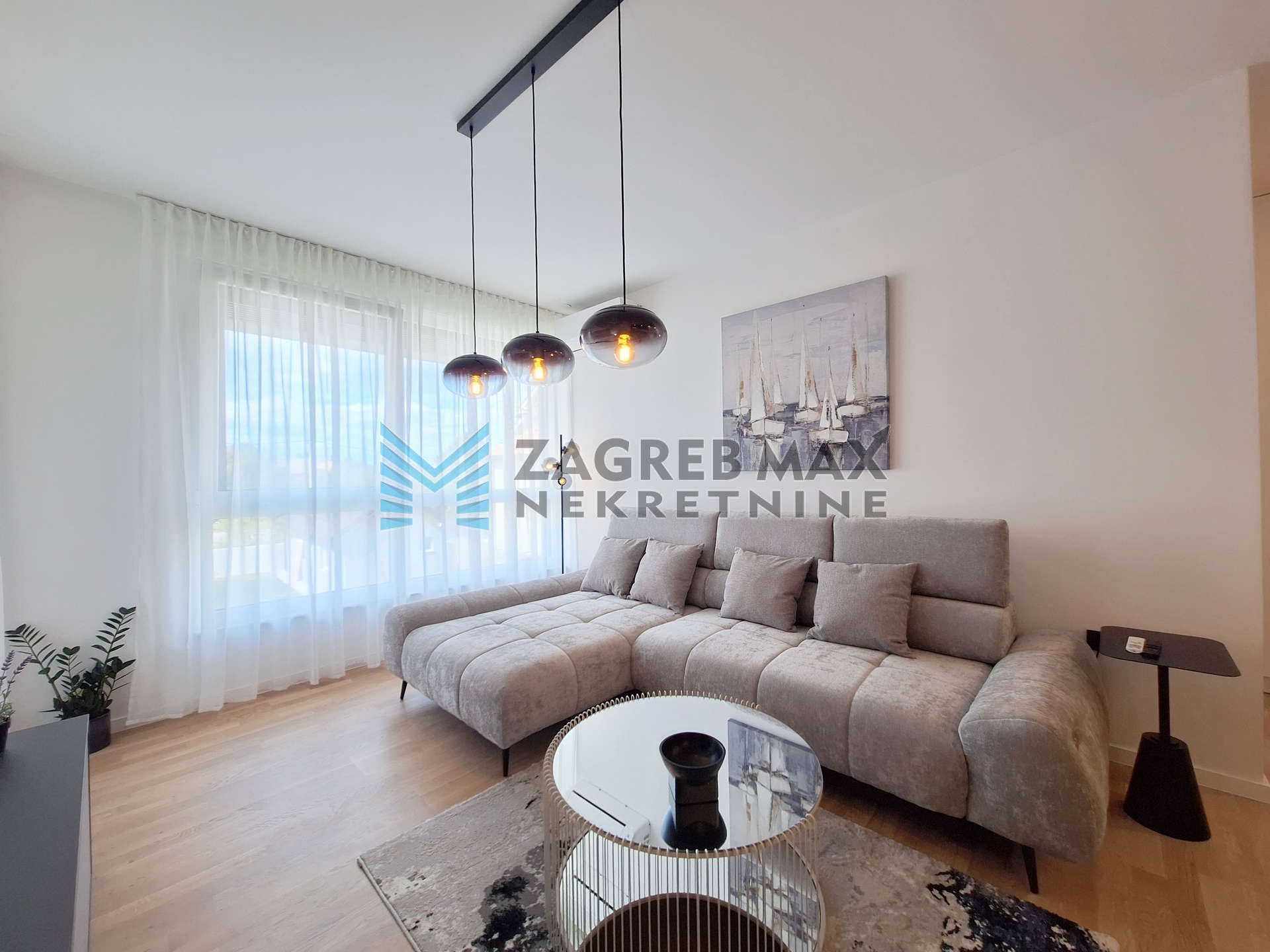 Zagreb - EKSKLUZIVAN POSLOVNI NAJAM - 74 m² - 2 parkinga - Arena zona - S1 (iznajmljivanje)
