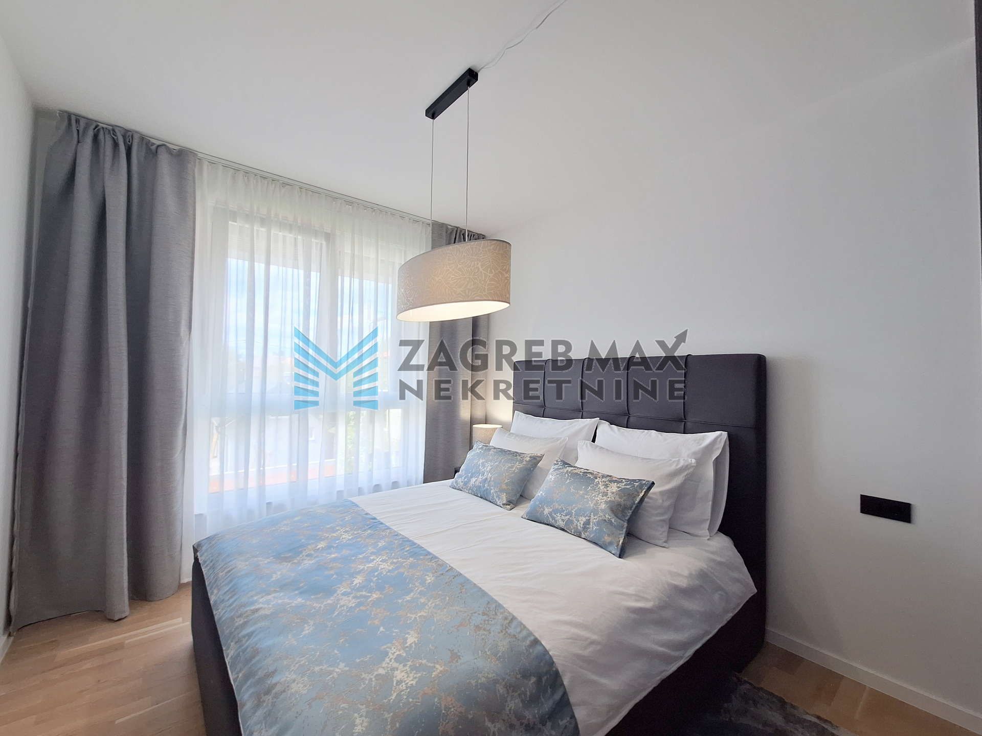 Zagreb - EKSKLUZIVAN POSLOVNI NAJAM - 74 m² - 2 parkinga - Arena zona - S1 (iznajmljivanje)